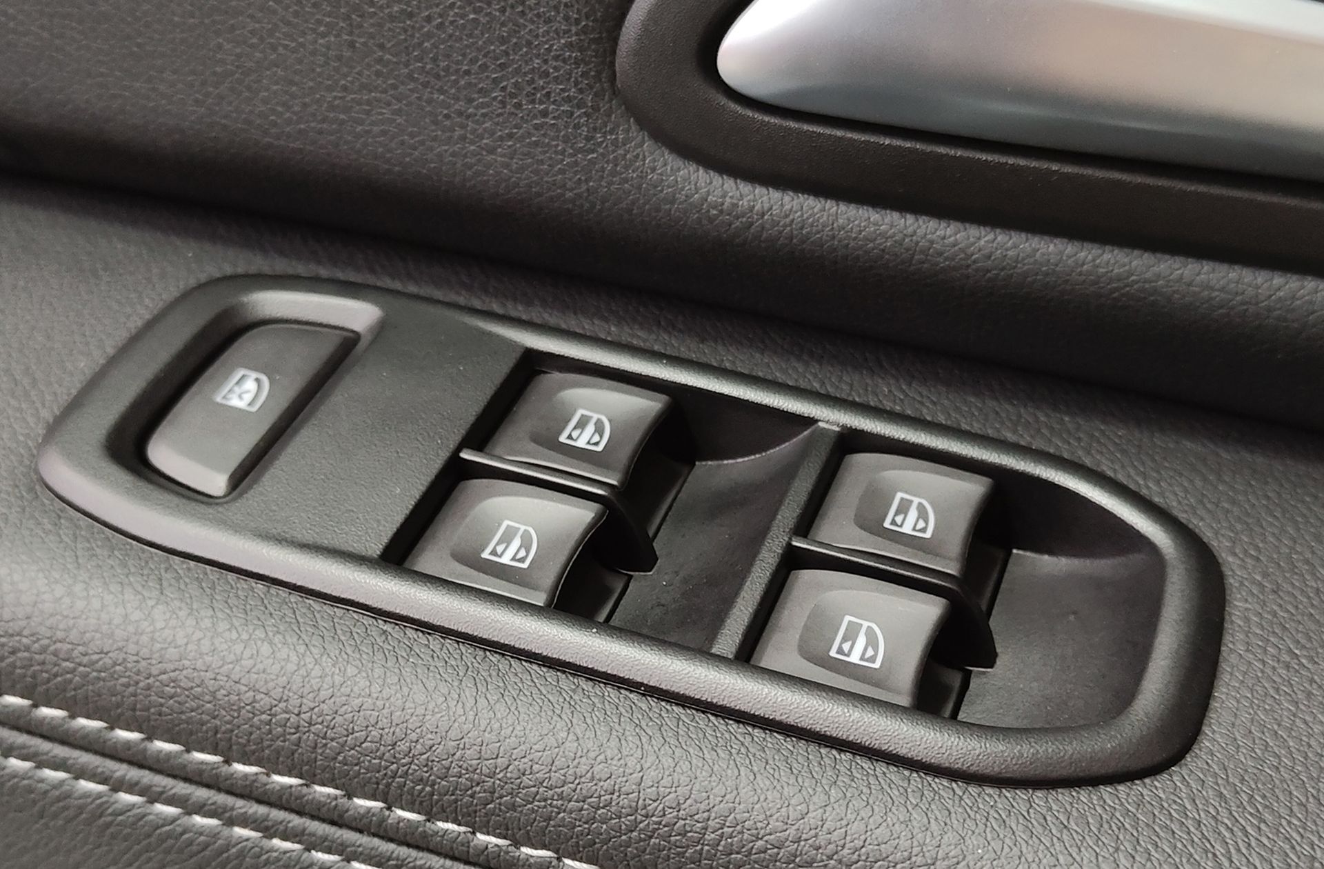 Dacia Duster Prestige TCe EDC - foto 31