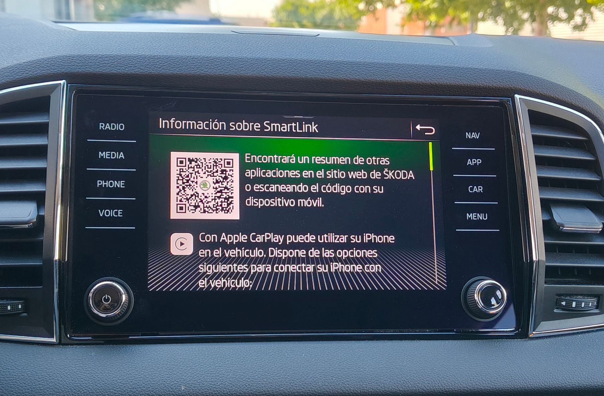 Škoda Karoq 1.5 TSI ACT 125 Aniversario DSG - foto 9