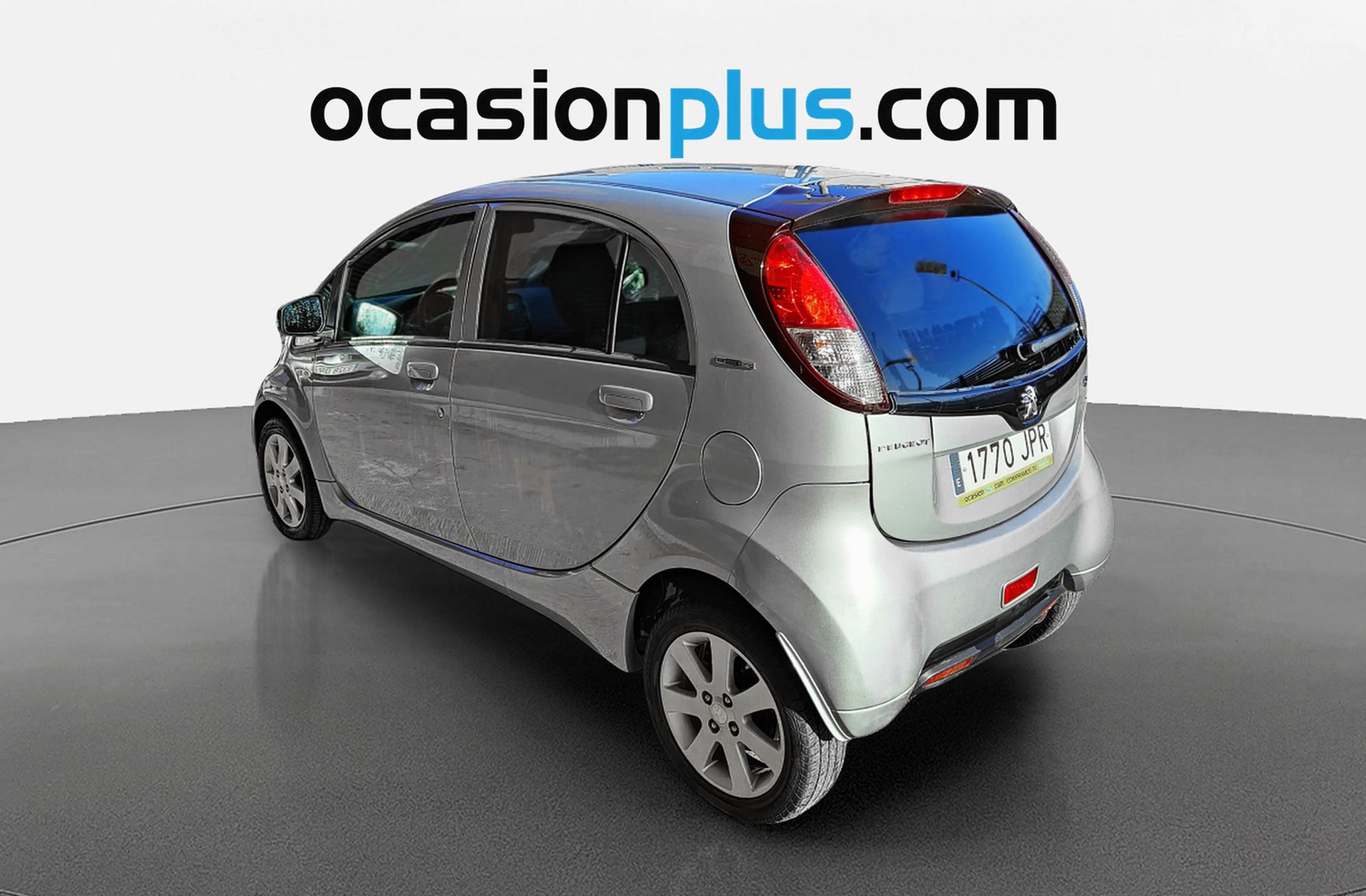 Peugeot iOn - foto 3
