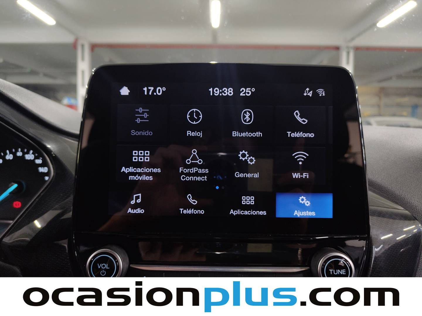 Ford Puma Ford Puma 1.0 EcoBoost MHEV Titanium Design (125 CV) de segunda mano