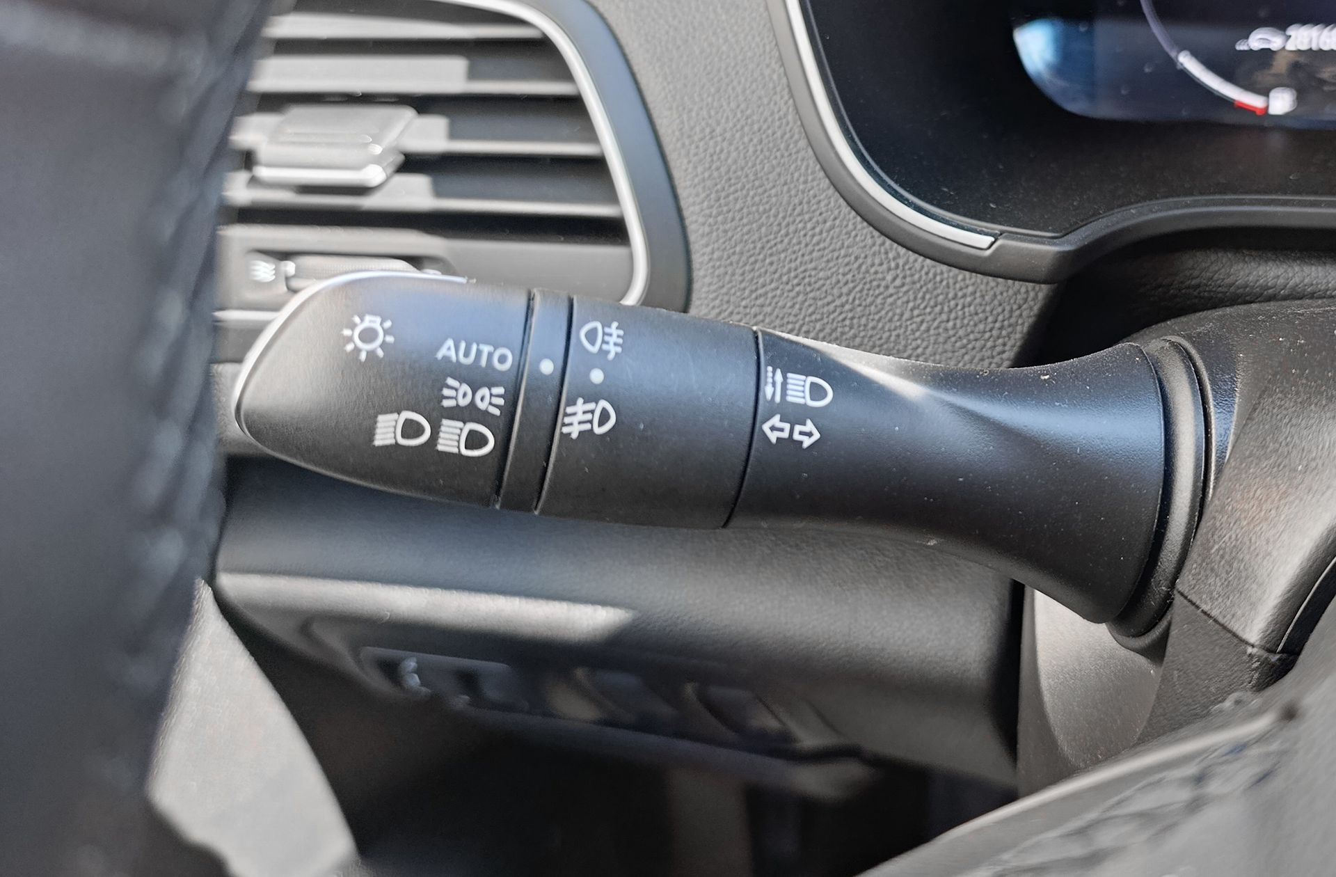 Renault Mégane Zen E-Tech Híbrido - foto 24