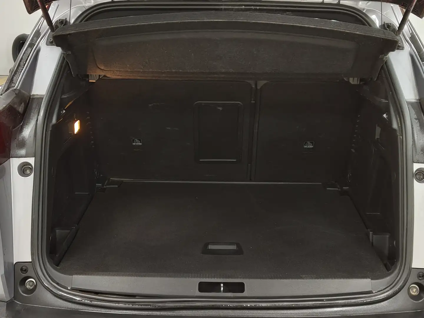 Foto Peugeot 3008 Peugeot 3008 PureTech 130 S&S Allure Pack (130 CV)