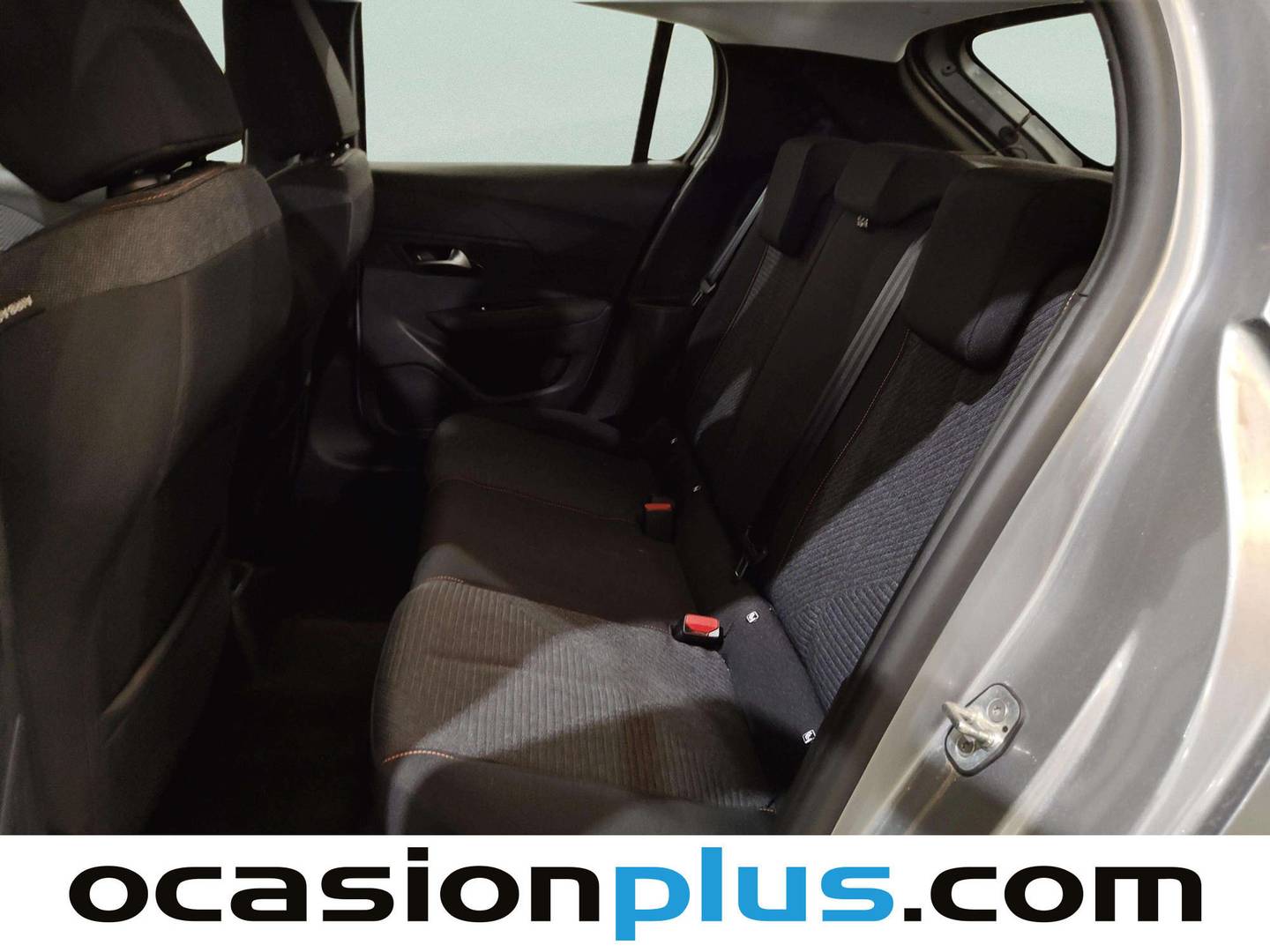 Foto asientos traseros Peugeot 208 Peugeot 208 Style Hybrid 100 eDCS6 (100 CV)