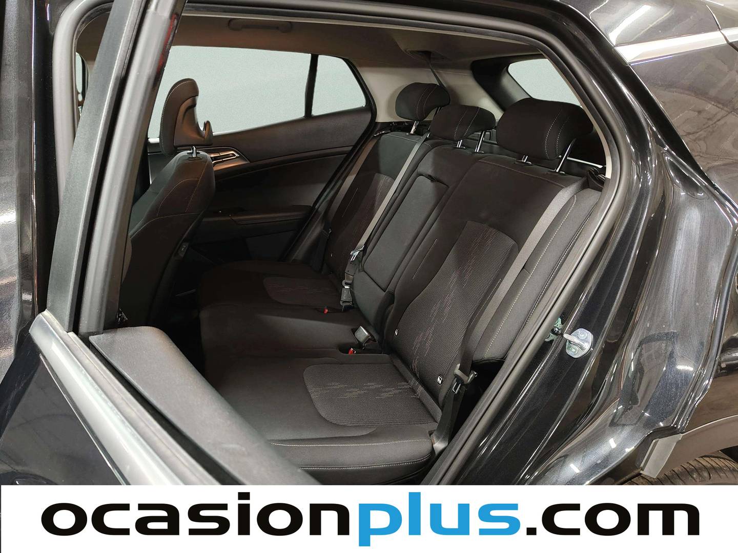 Foto asientos traseros KIA Sportage KIA Sportage 1.6 T-GDi HEV Drive 4x2 (215 CV)