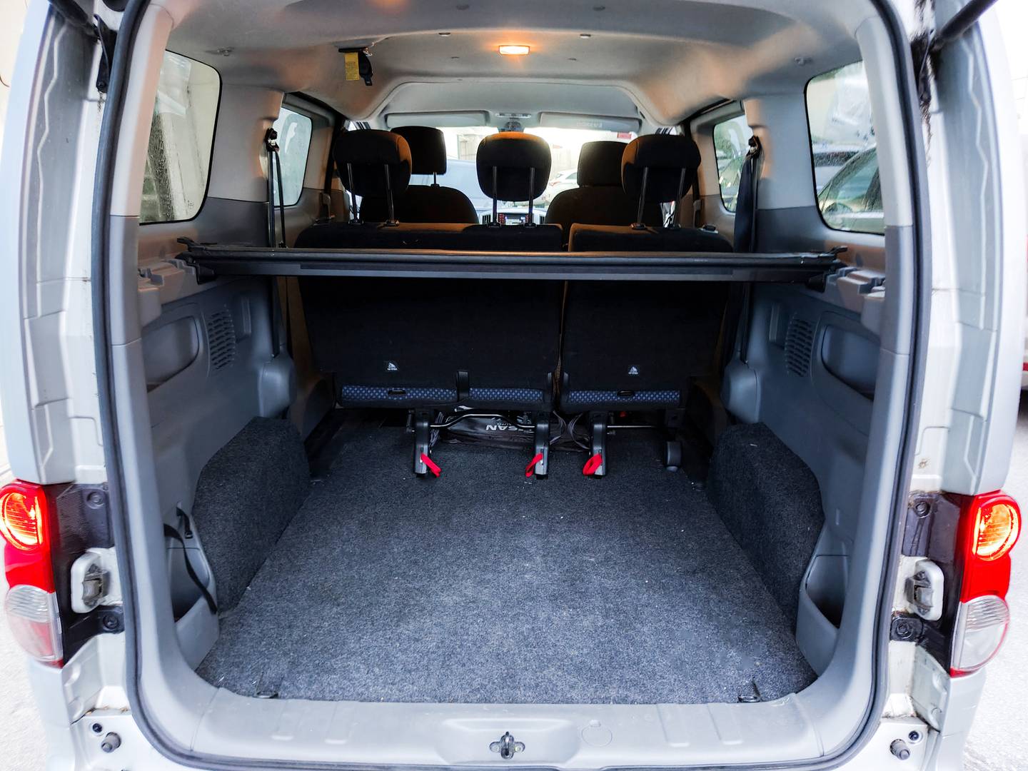 Fotos maletero Nissan NV200 EVALIA Nissan Evalia 1.5 dCi (110 CV)