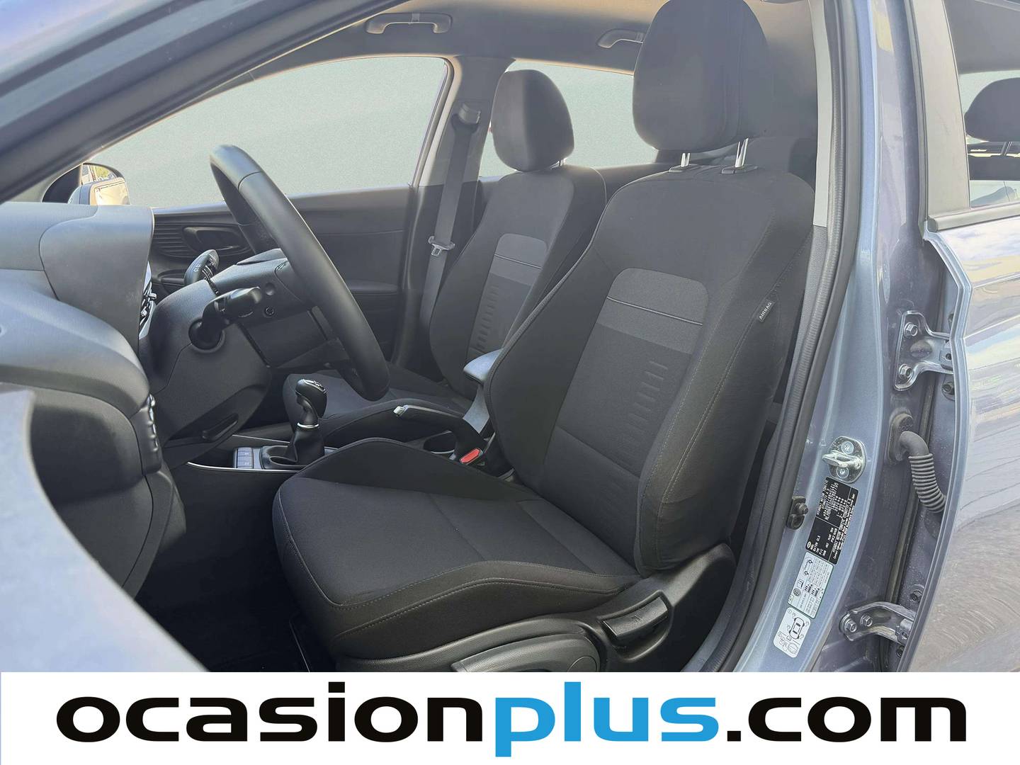 Foto asientos delanteros Hyundai Bayon Hyundai Bayon 1.0 TGDI 48V Maxx (100 CV)