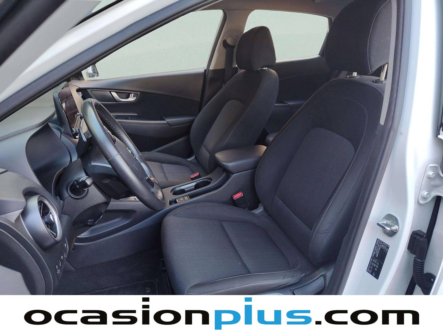 Foto asientos delanteros Hyundai Kona Hyundai Kona 1.6 GDI HEV Tecno 2C DCT (141 CV)