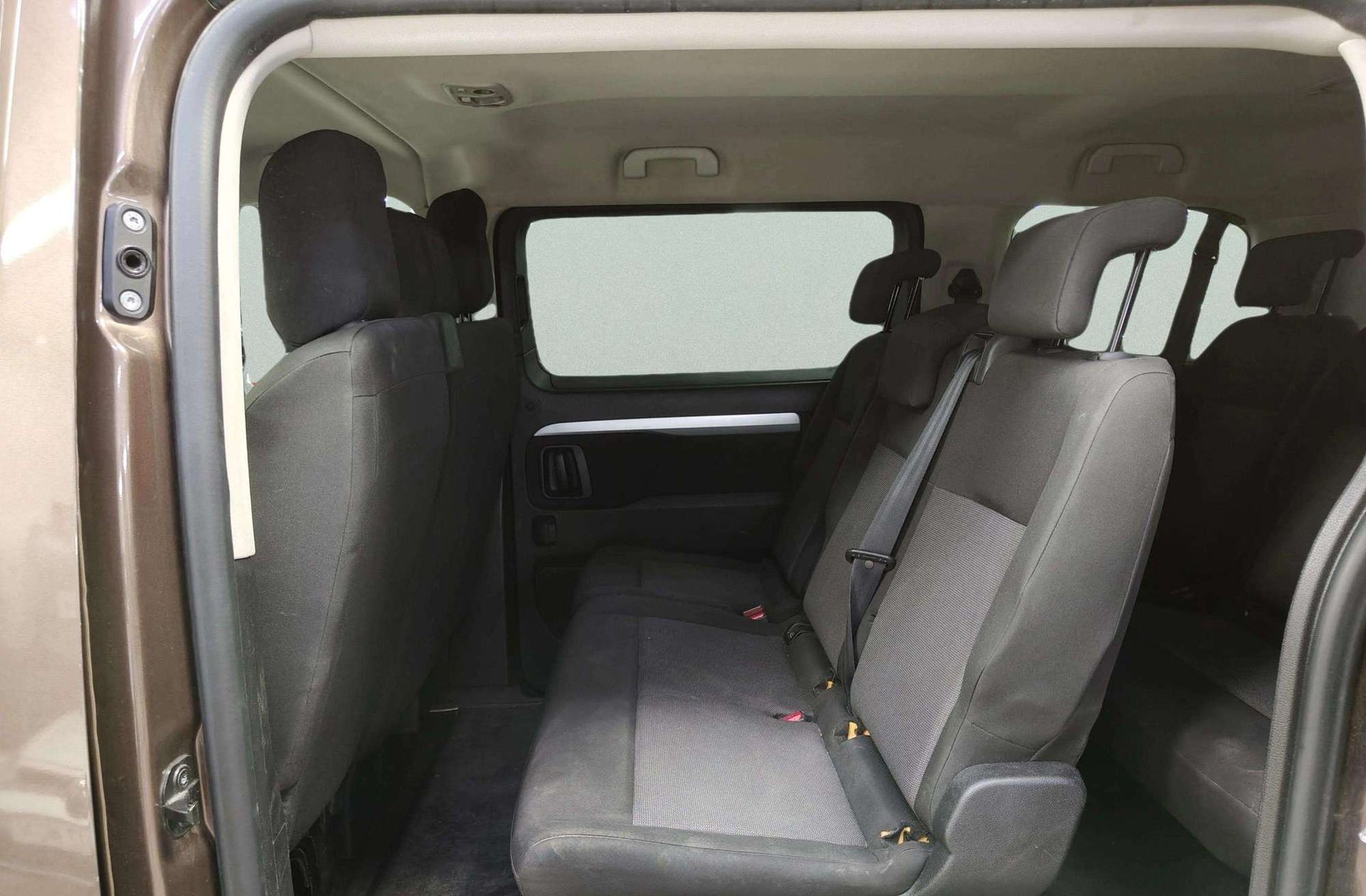 Toyota Proace Verso 2.0D VX Plus Shuttle L1 - foto 12