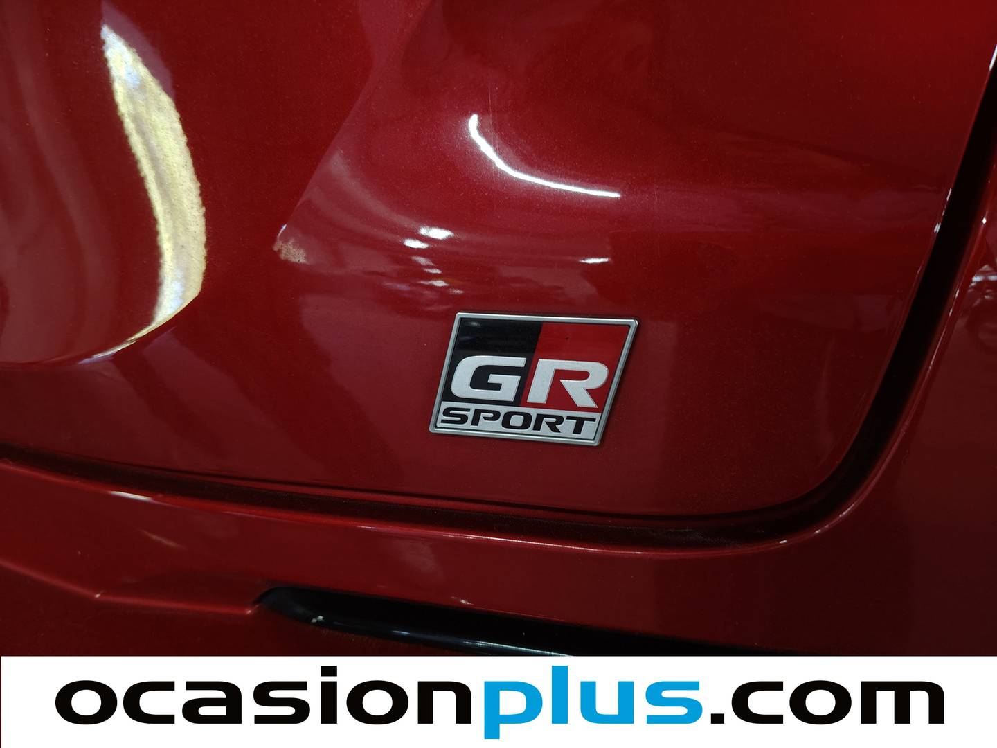 Extras y acabados del Toyota C-HR Toyota C-HR 180H GR Sport (184 CV)