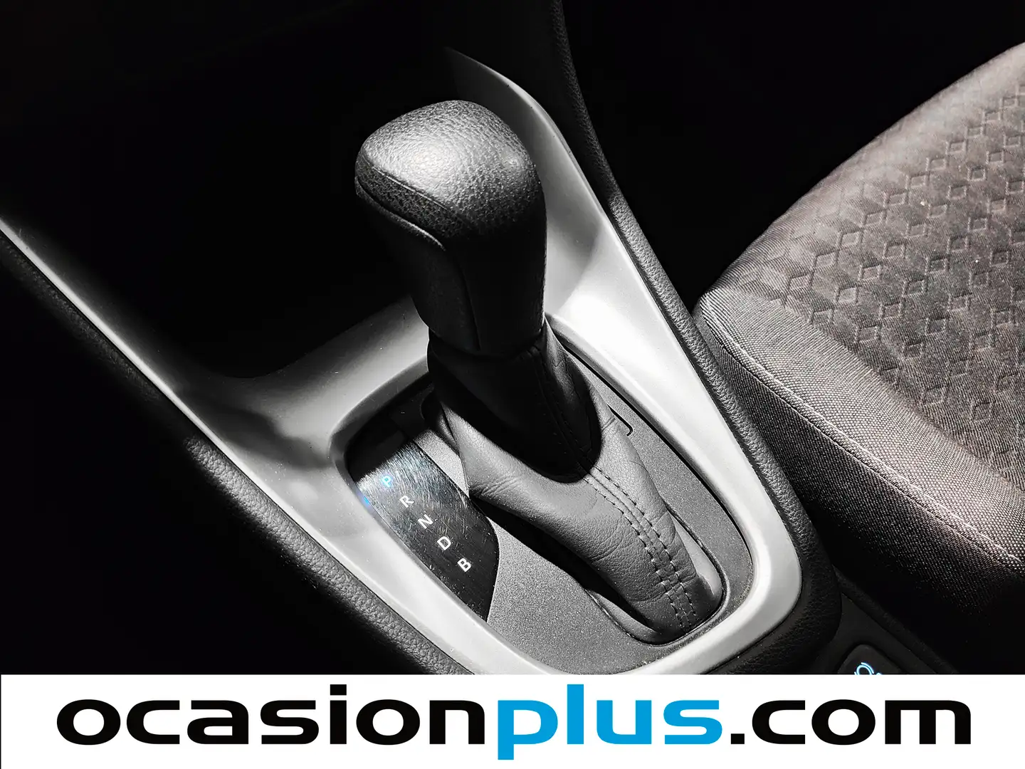 Foto Toyota Yaris Toyota Yaris 120H Business Plus (116 CV)