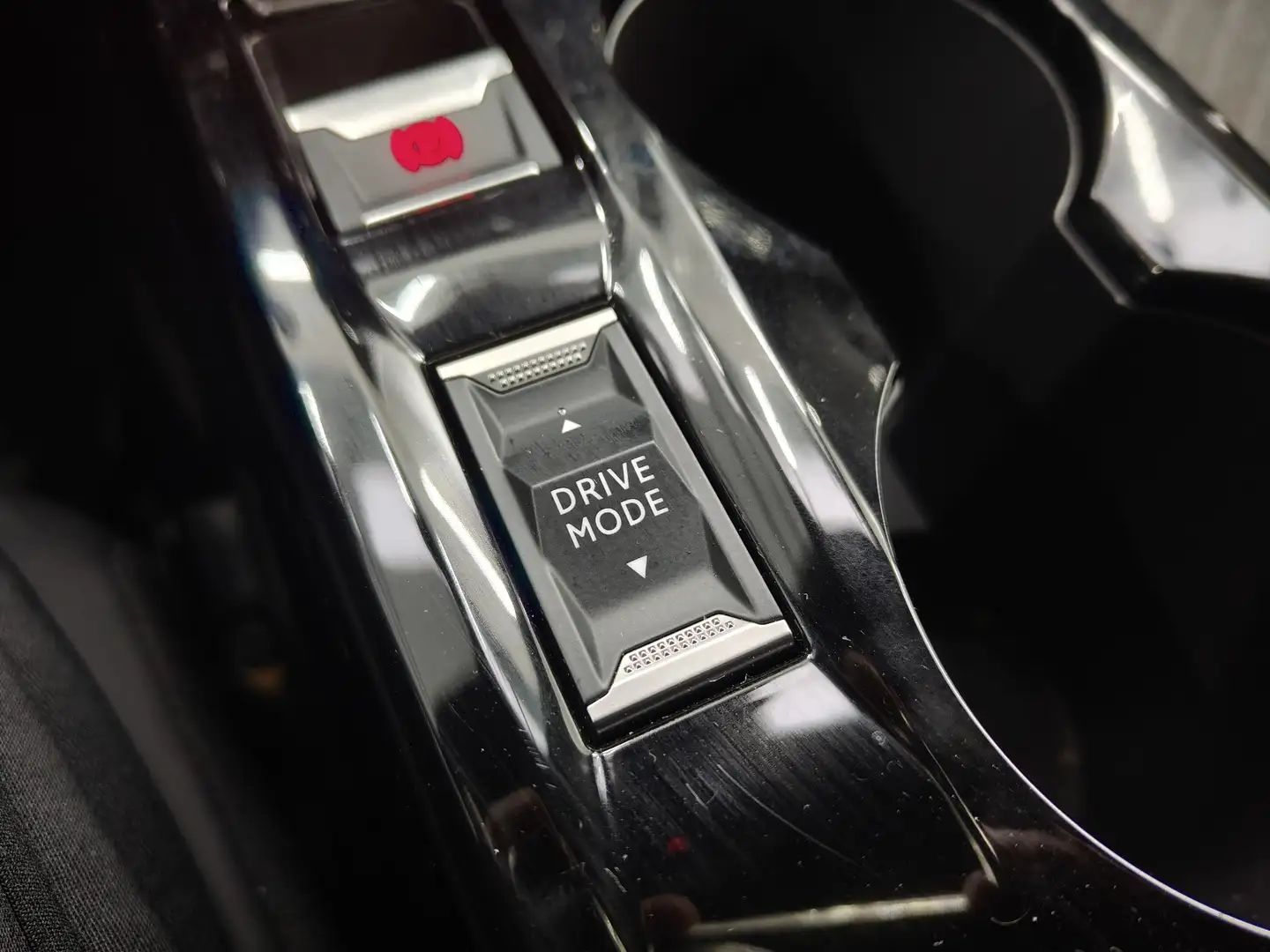 Foto Peugeot 2008 Peugeot 2008 PureTech 100 S&S Allure (100 CV)