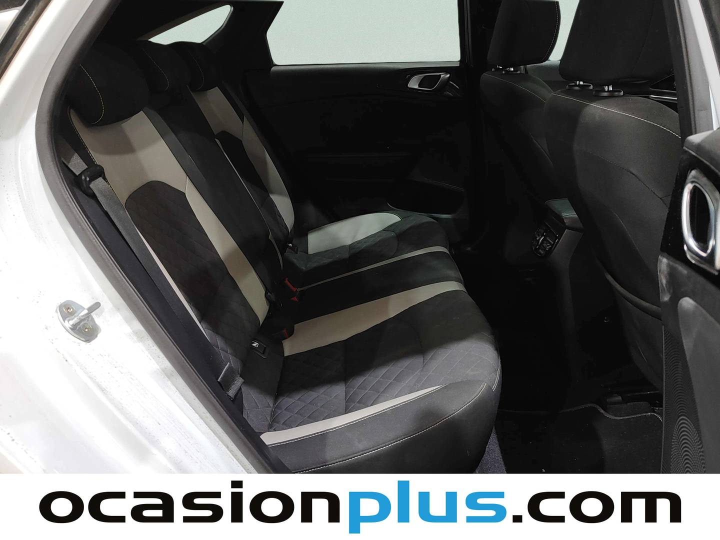 Foto KIA ProCeed Kia ProCeed 1.0 T-GDi GT Line (120 CV)