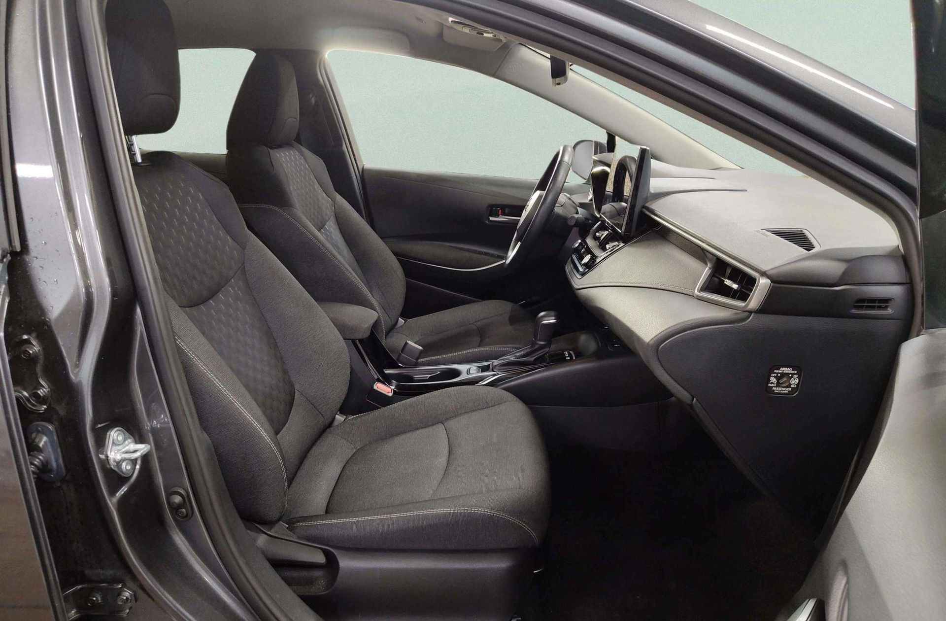 Toyota Corolla 140H Style - foto 22