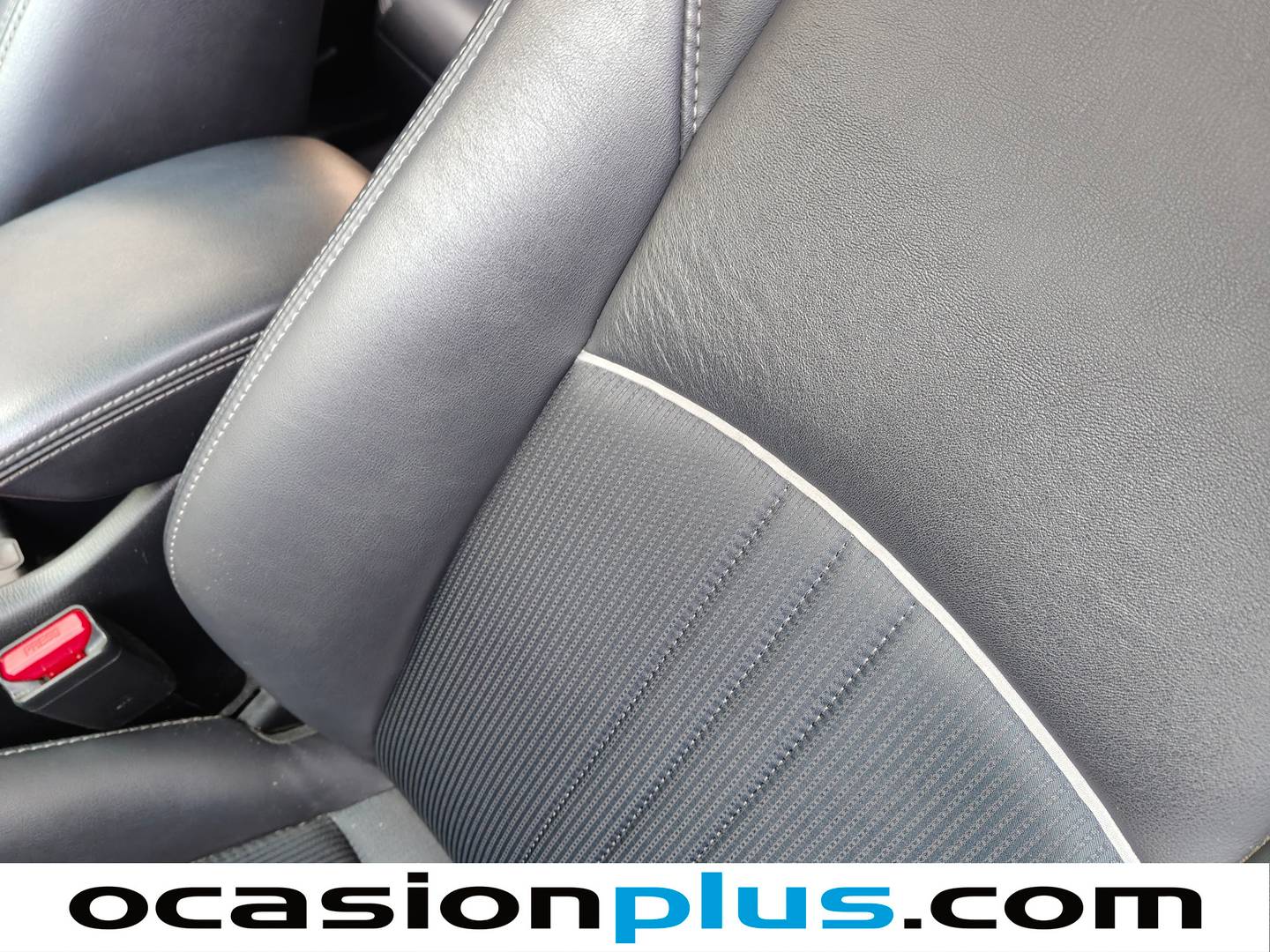 Extras y acabados del Mazda CX-3 Mazda CX-3 2.0 G Zenith 2WD (121 CV) GLP