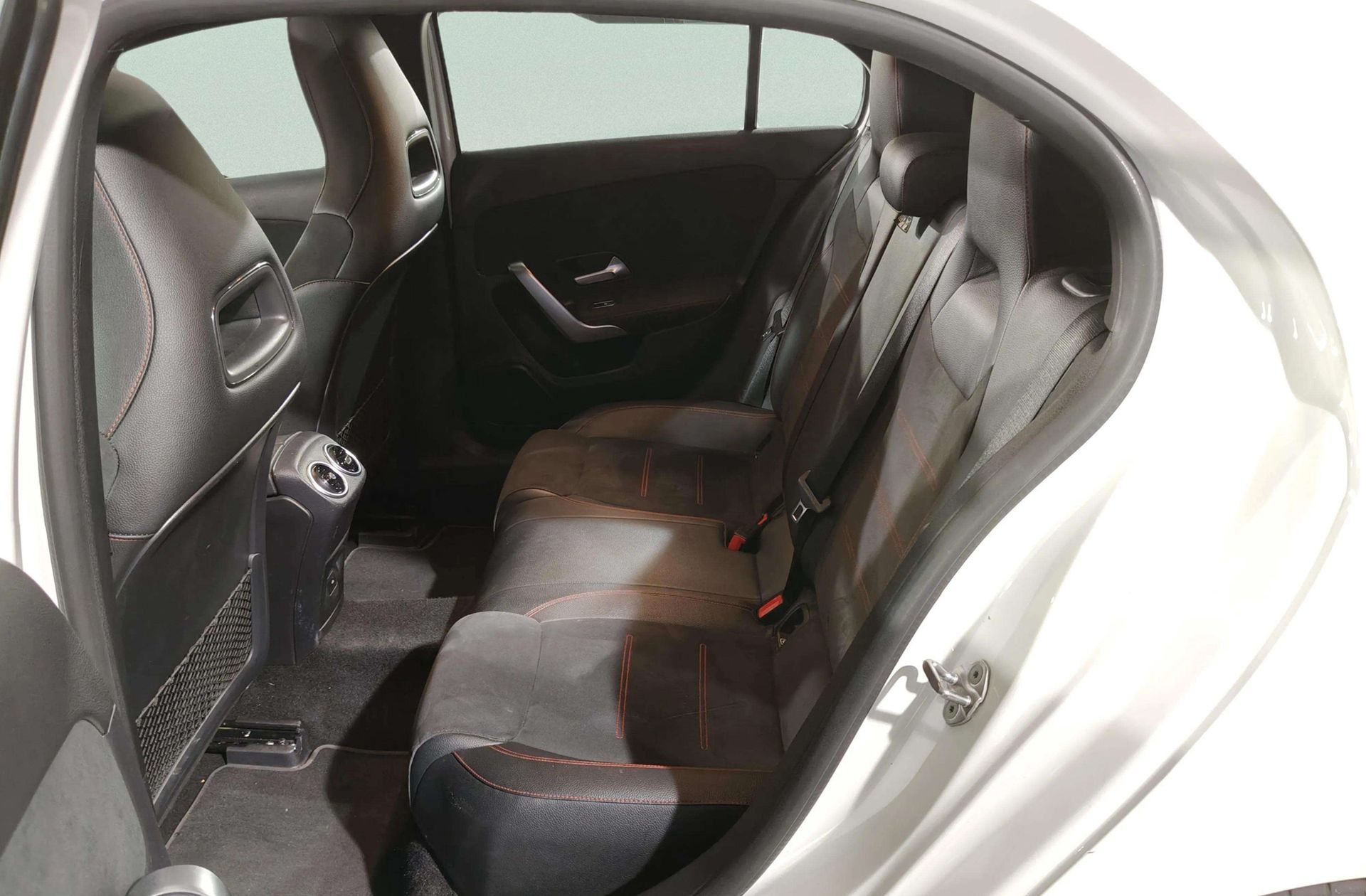 Mercedes-Benz Clase A 180 d Pack AMG - foto 16