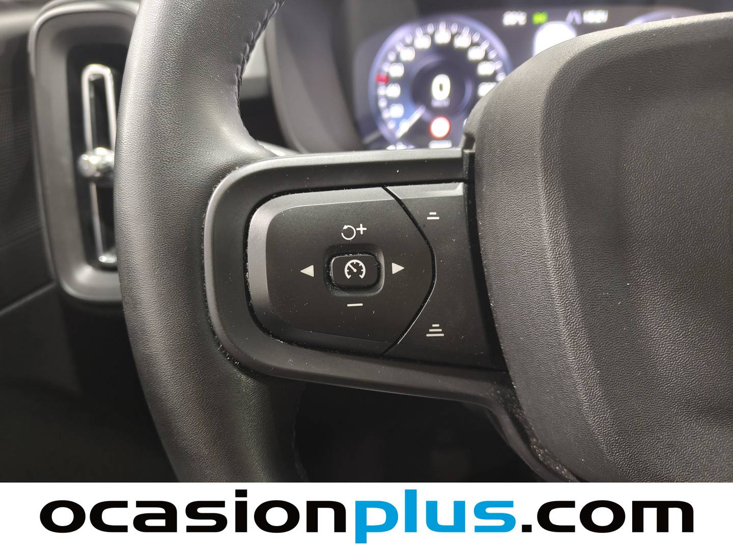 Foto Volvo XC40 Volvo XC40 T2 Essential (129 CV)