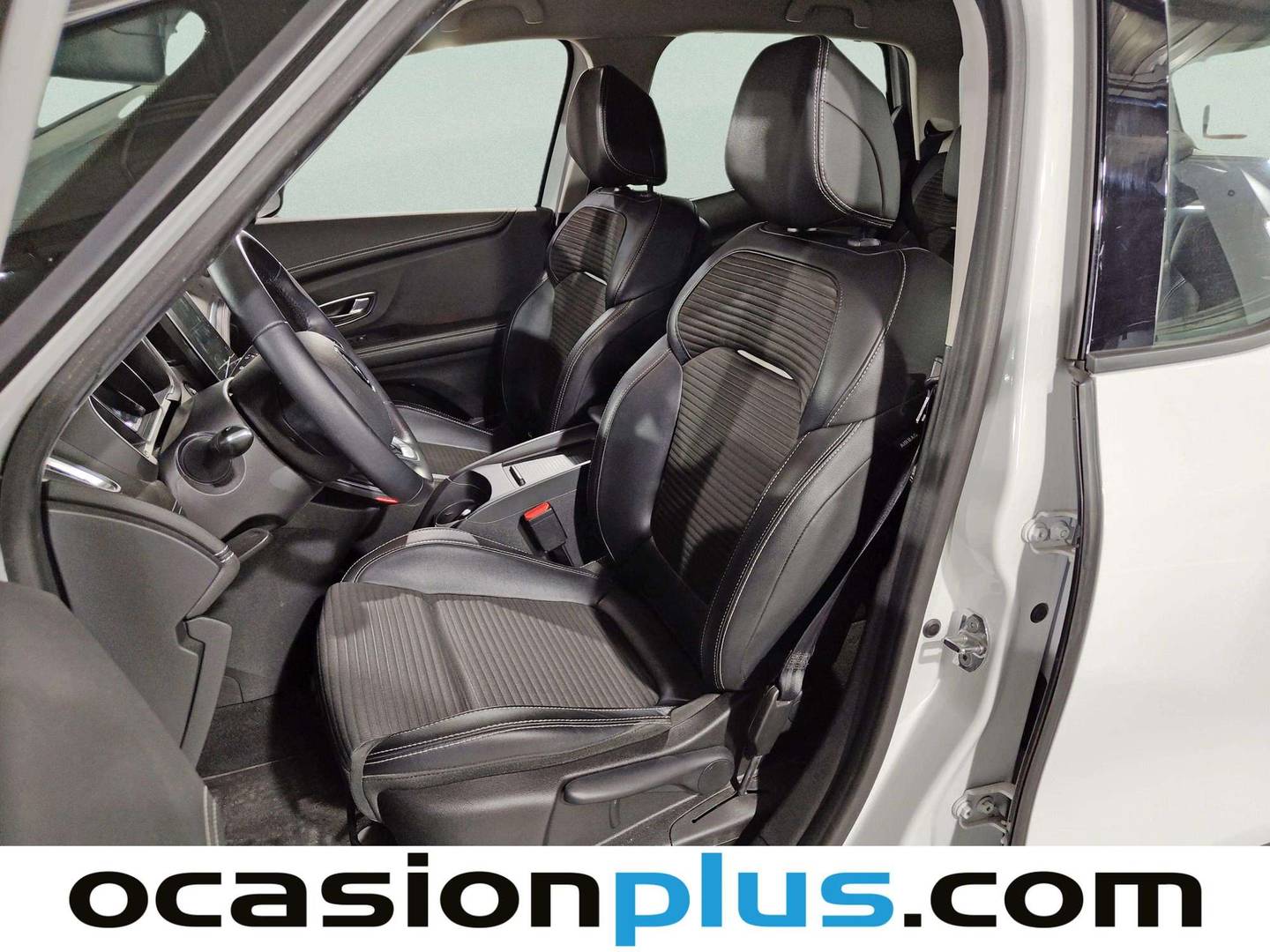 Foto asientos delanteros Renault Scénic Renault Scenic dCi 110 Zen Energy (110 CV)