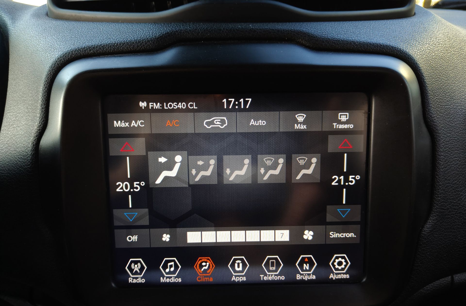 Jeep Renegade 1.0G Limited 4x2 - foto 28