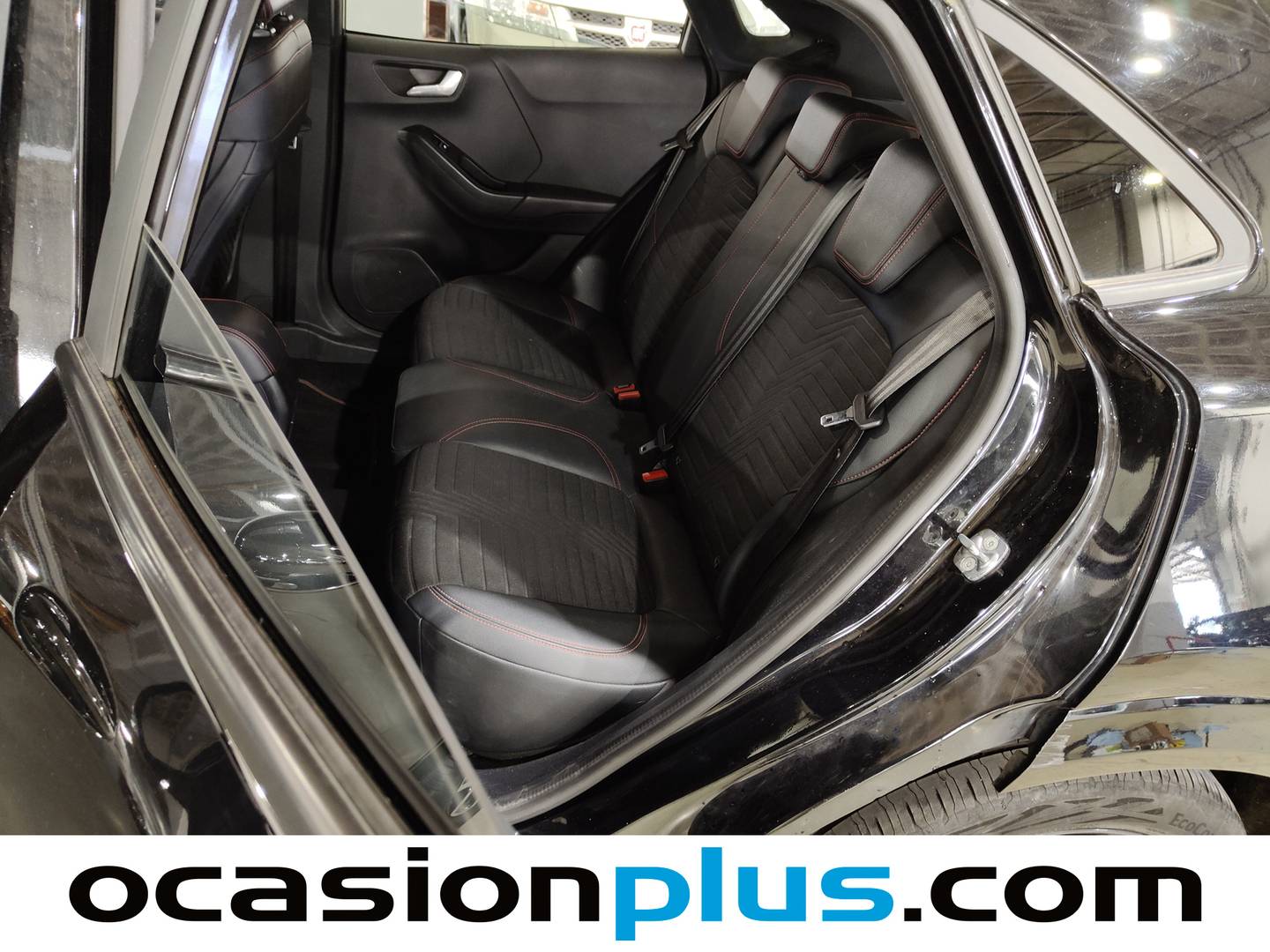 Foto Ford Puma Ford Puma 1.0 EcoBoost MHEV ST-Line X Auto (125 CV)