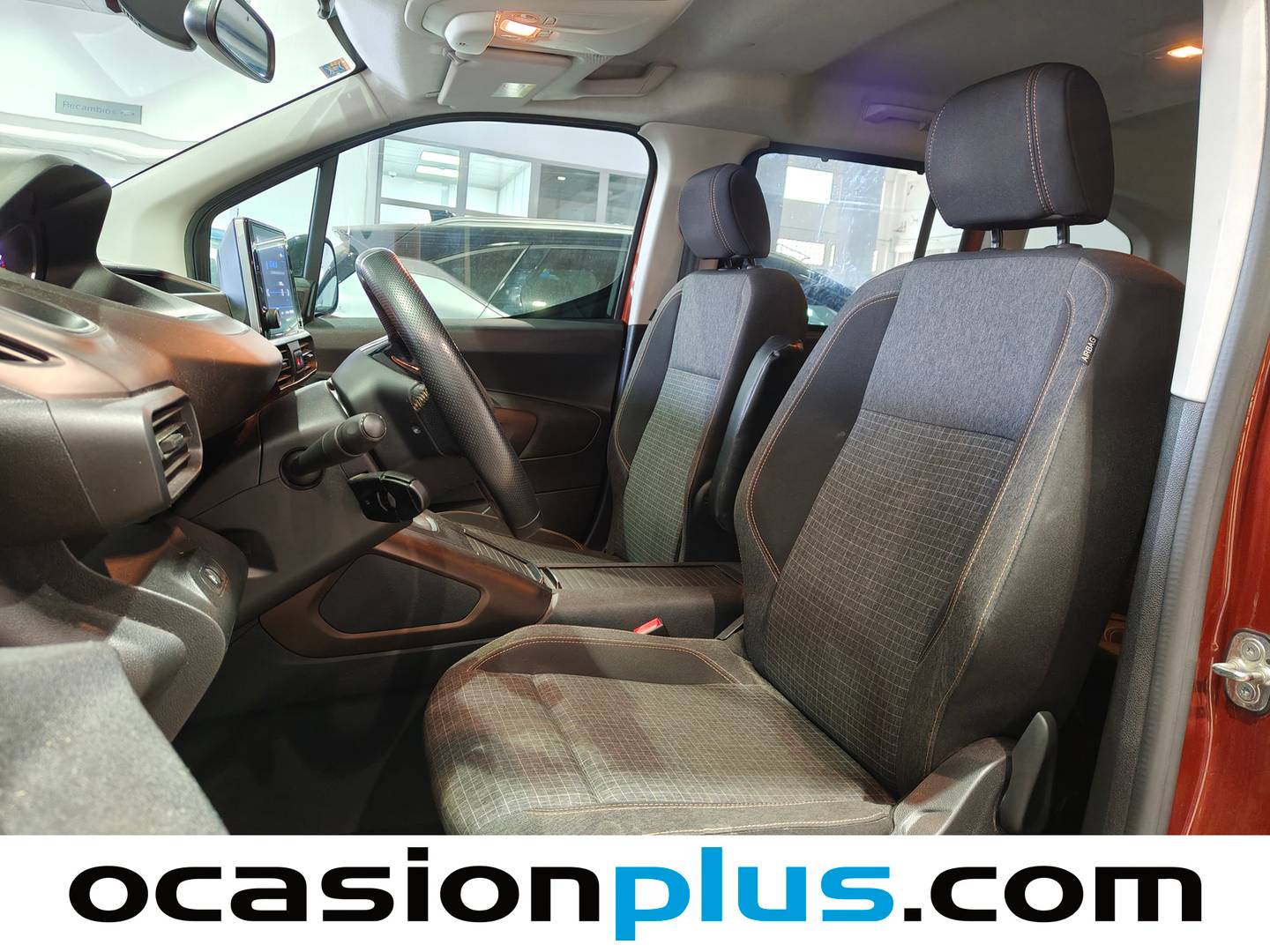 Foto asientos delanteros Peugeot Rifter Peugeot Rifter BlueHDi 100 GT Standard (100 CV)