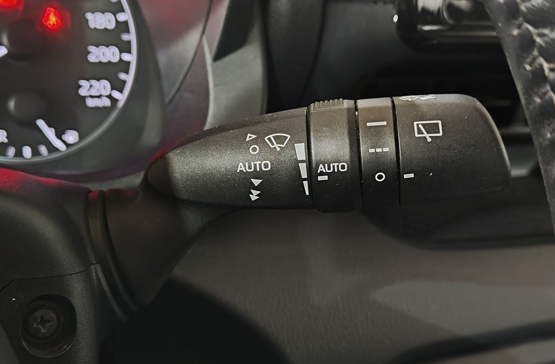 Toyota Yaris 1.5 S-Edition - foto 23