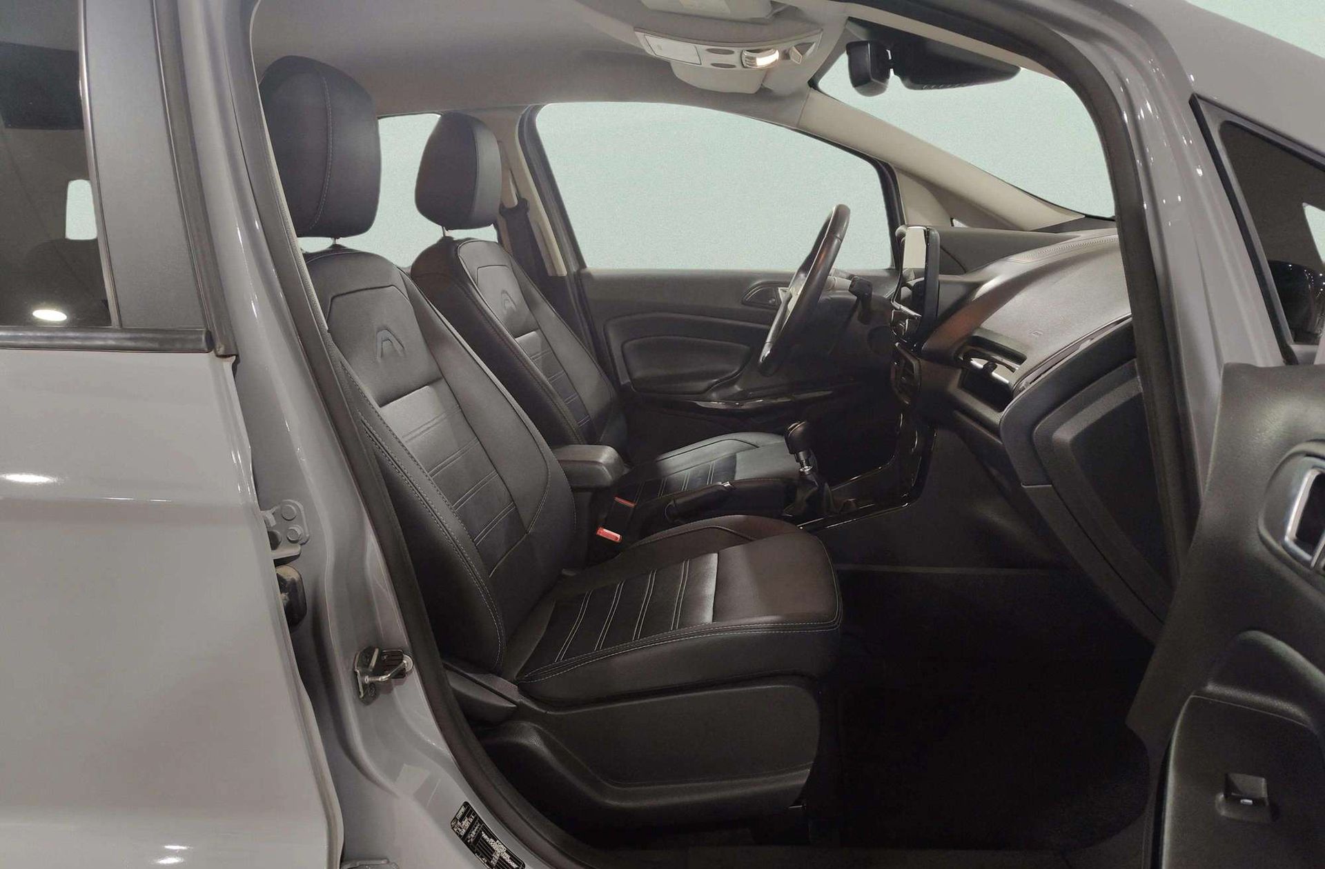 Ford EcoSport 1.0T EcoBoost Active - foto 17