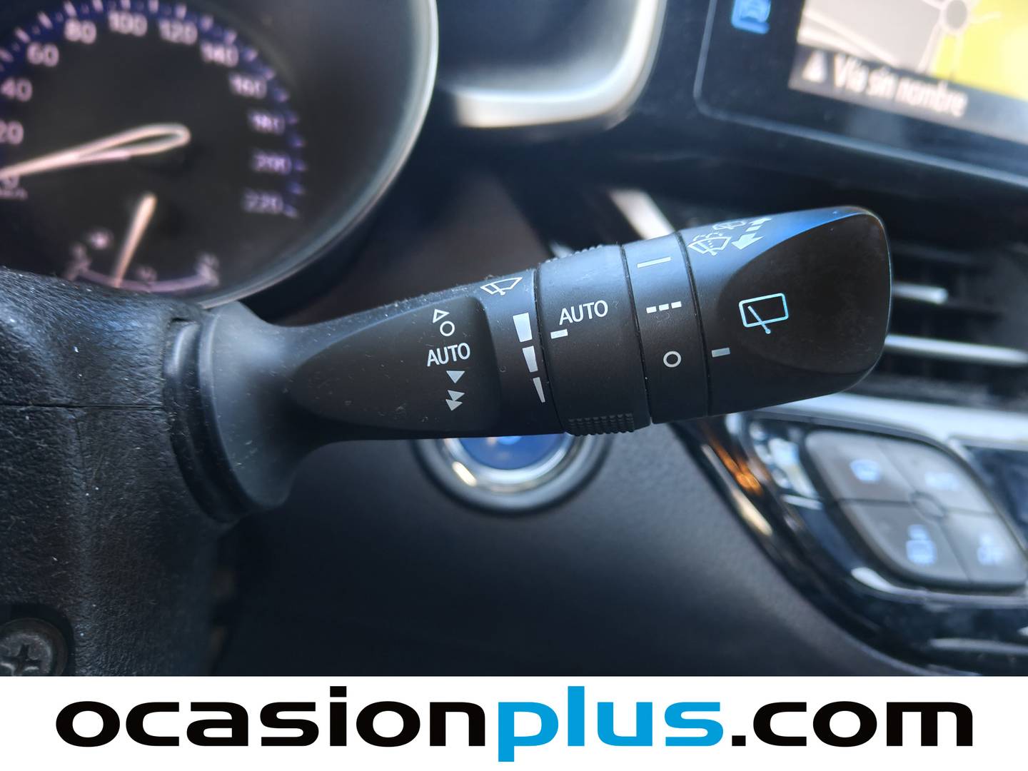 Foto Toyota C-HR Toyota C-HR 1.8 125H Style Plus  (122 CV)