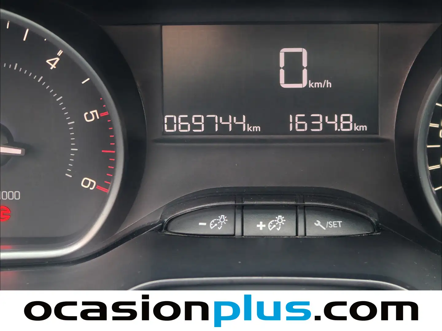 Foto Peugeot 2008 Peugeot 2008 BlueHDi 100 Style (100 CV)