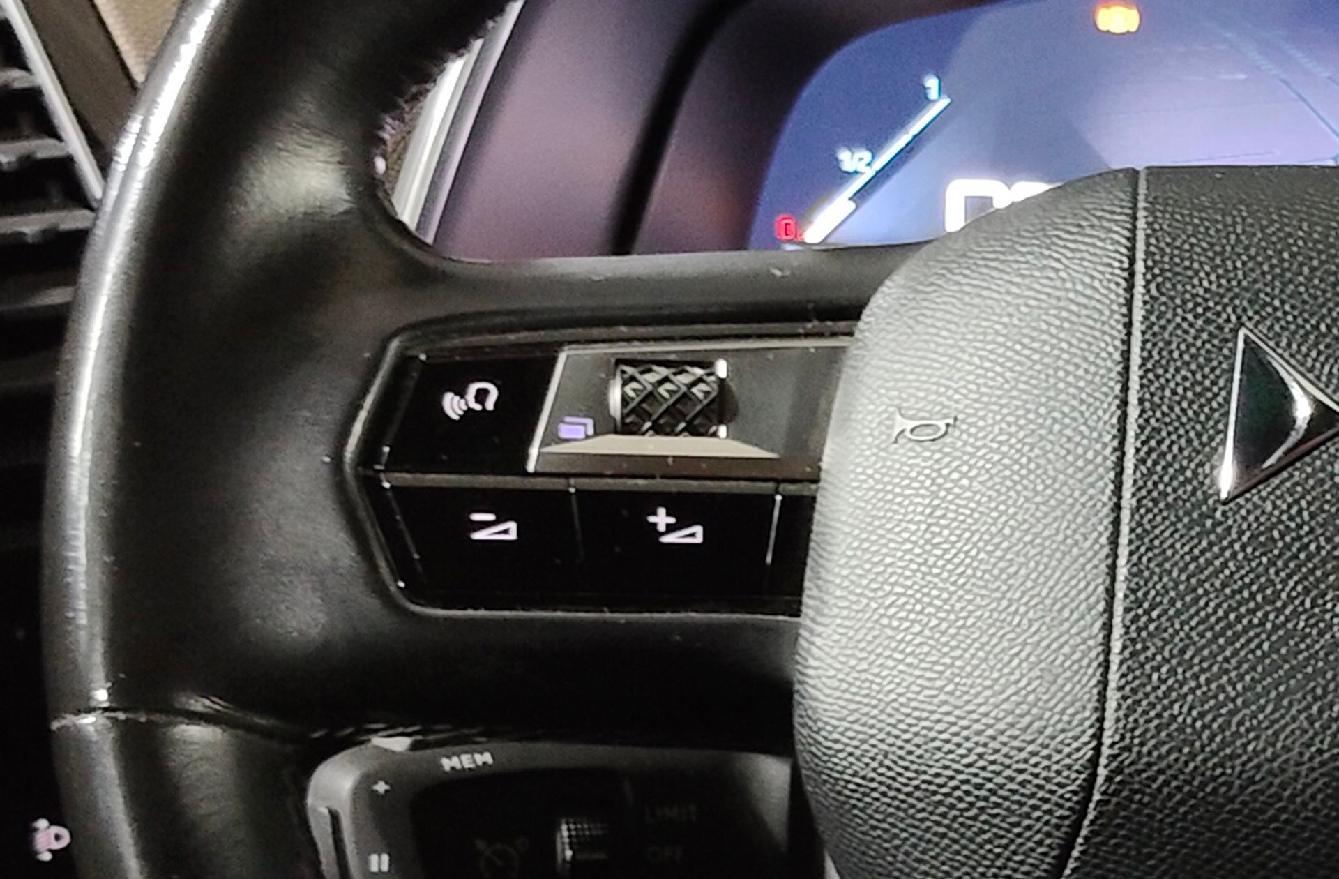 DS 7 Crossback BlueHDi 130 Be Chic - foto 26