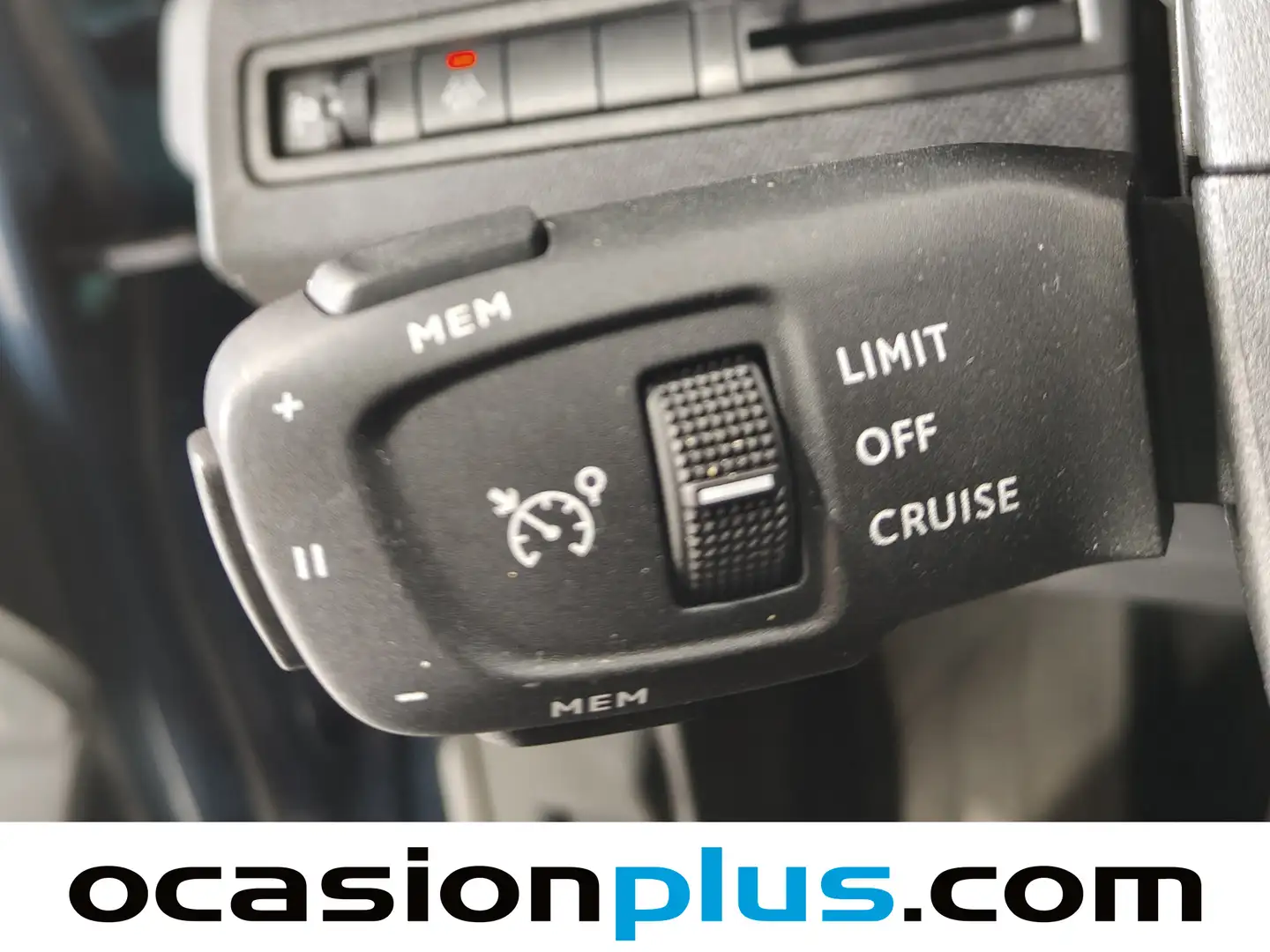 Foto Peugeot 3008 Peugeot 3008 PureTech 130 S&S Allure (130 CV)