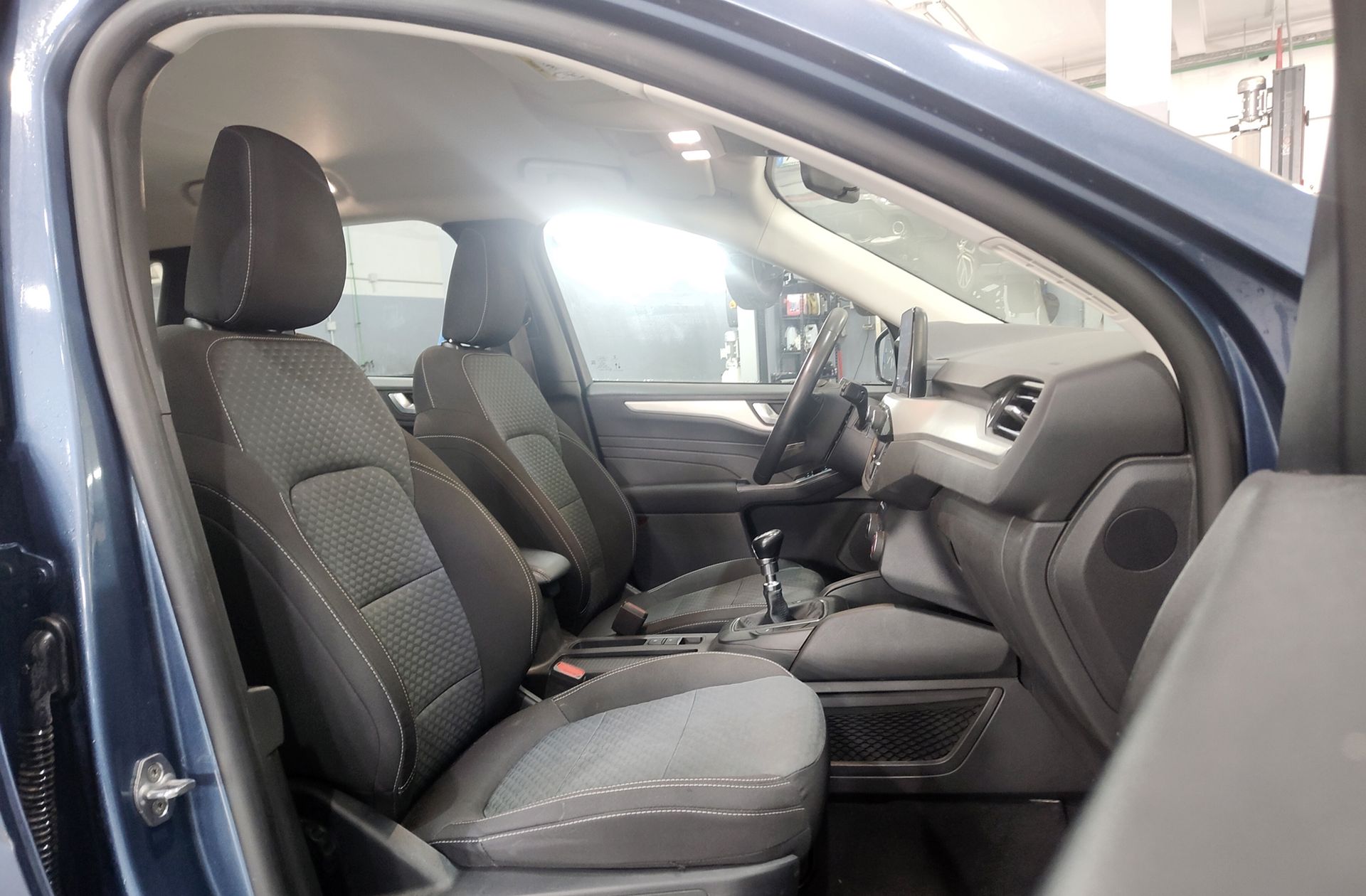 Ford Kuga 1.5 EcoBlue Trend - foto 17