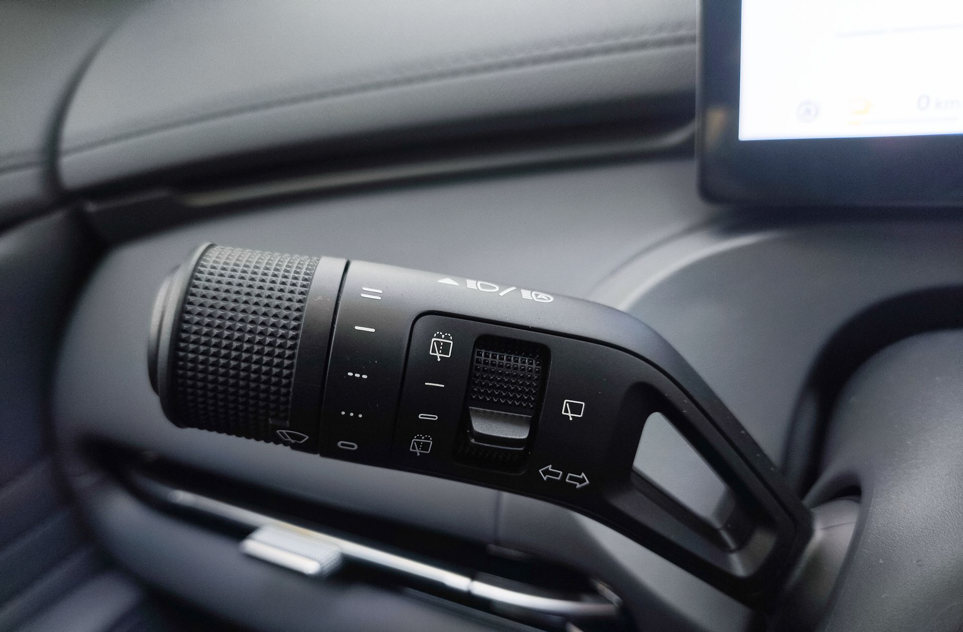 Geely Starray EM-i 1.5 PHEV Pro - foto 30