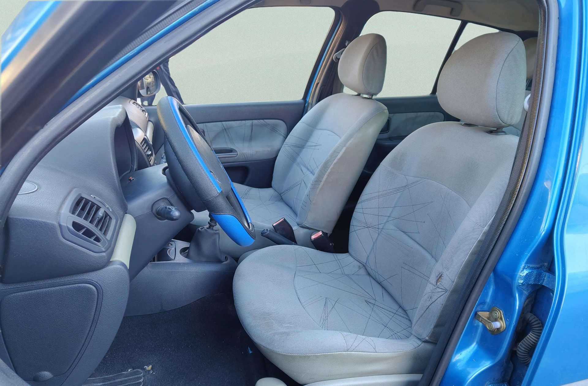 Renault Clio 1.2 RT - foto 8