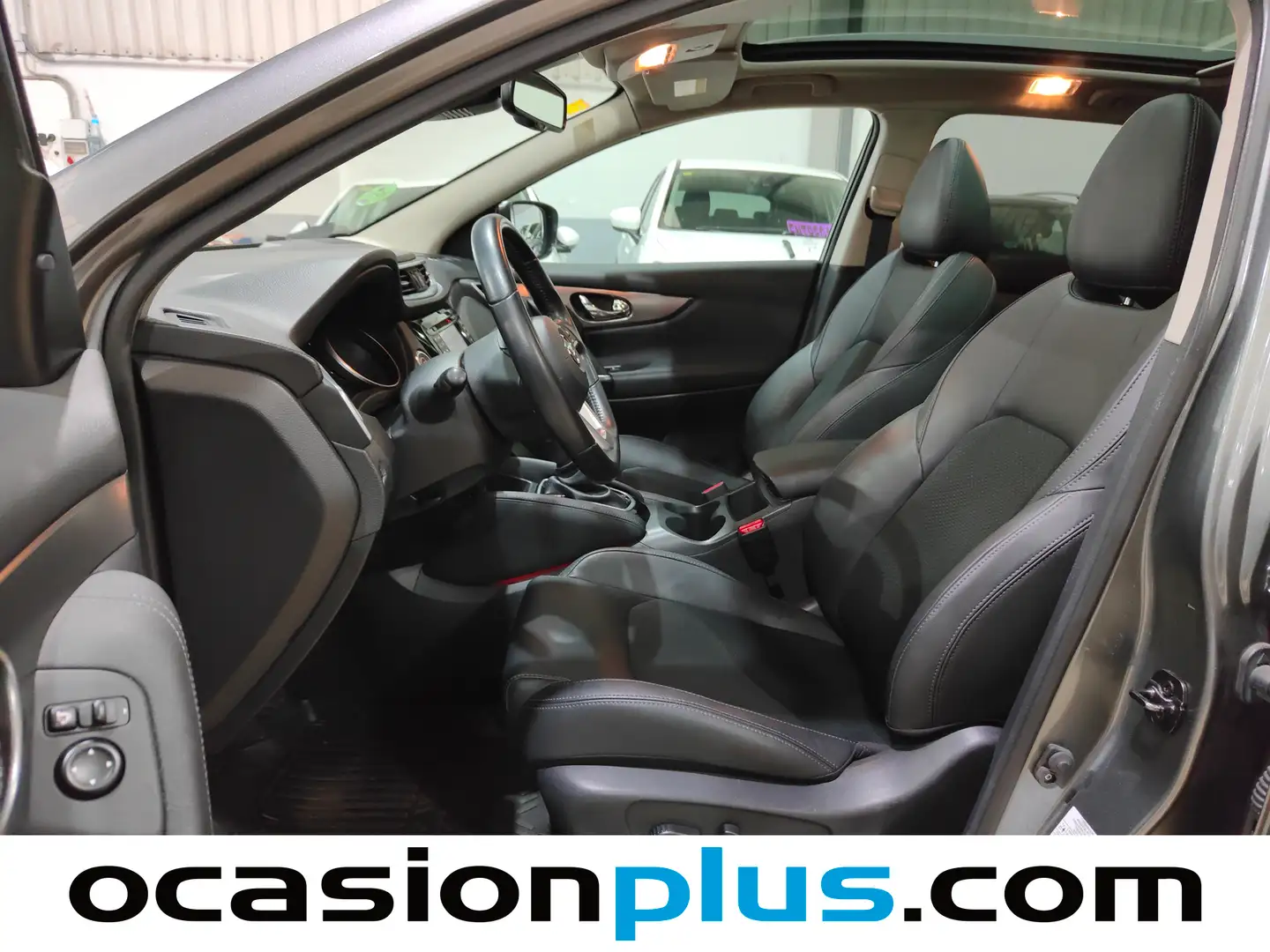 Foto Nissan QASHQAI Nissan Qashqai DIG-T 115 Tekna 4x2 Xtronic (115 CV)