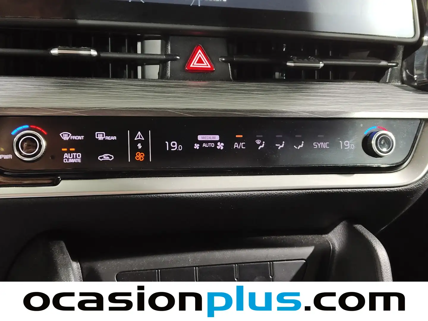 Foto KIA Sportage Kia Sportage 1.6 CRDi MHEV Business 4x2 (136 CV)