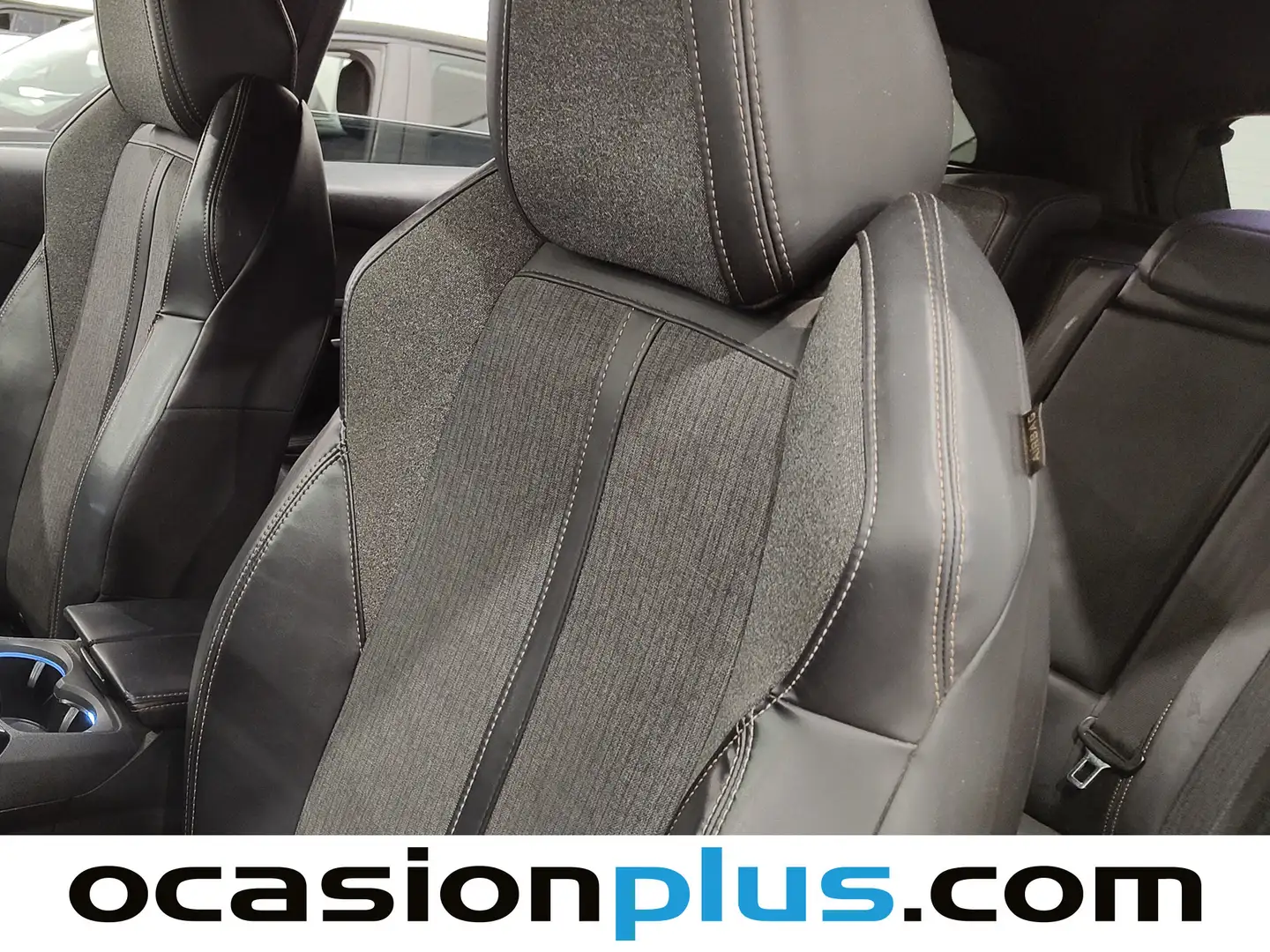 Foto Peugeot 3008 Peugeot 3008 BlueHDi 150 S&S GT Line (150 CV)