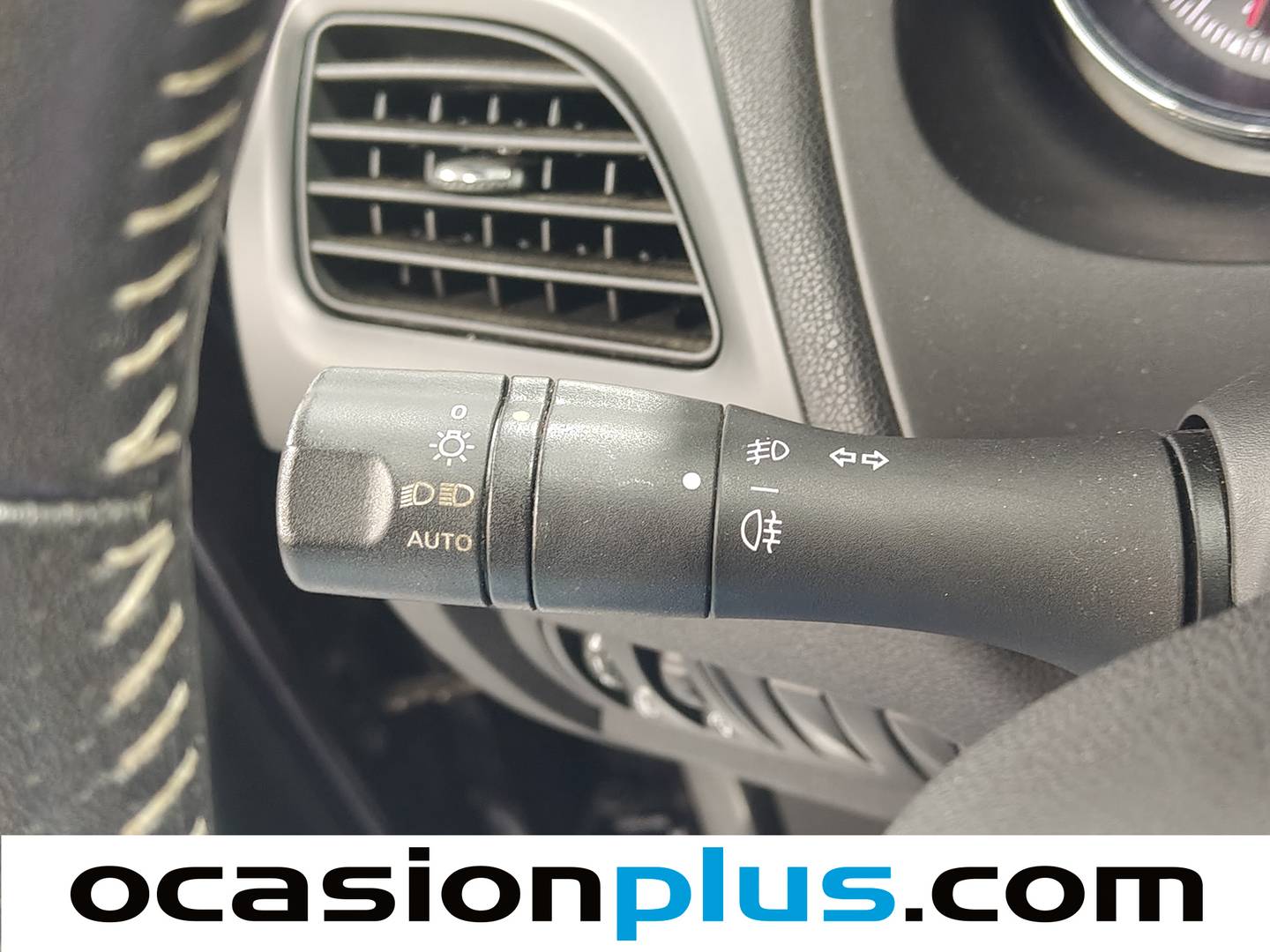 Equipamiento del Renault Fluence Renault Fluence 1.6 16v Limited (110 CV)