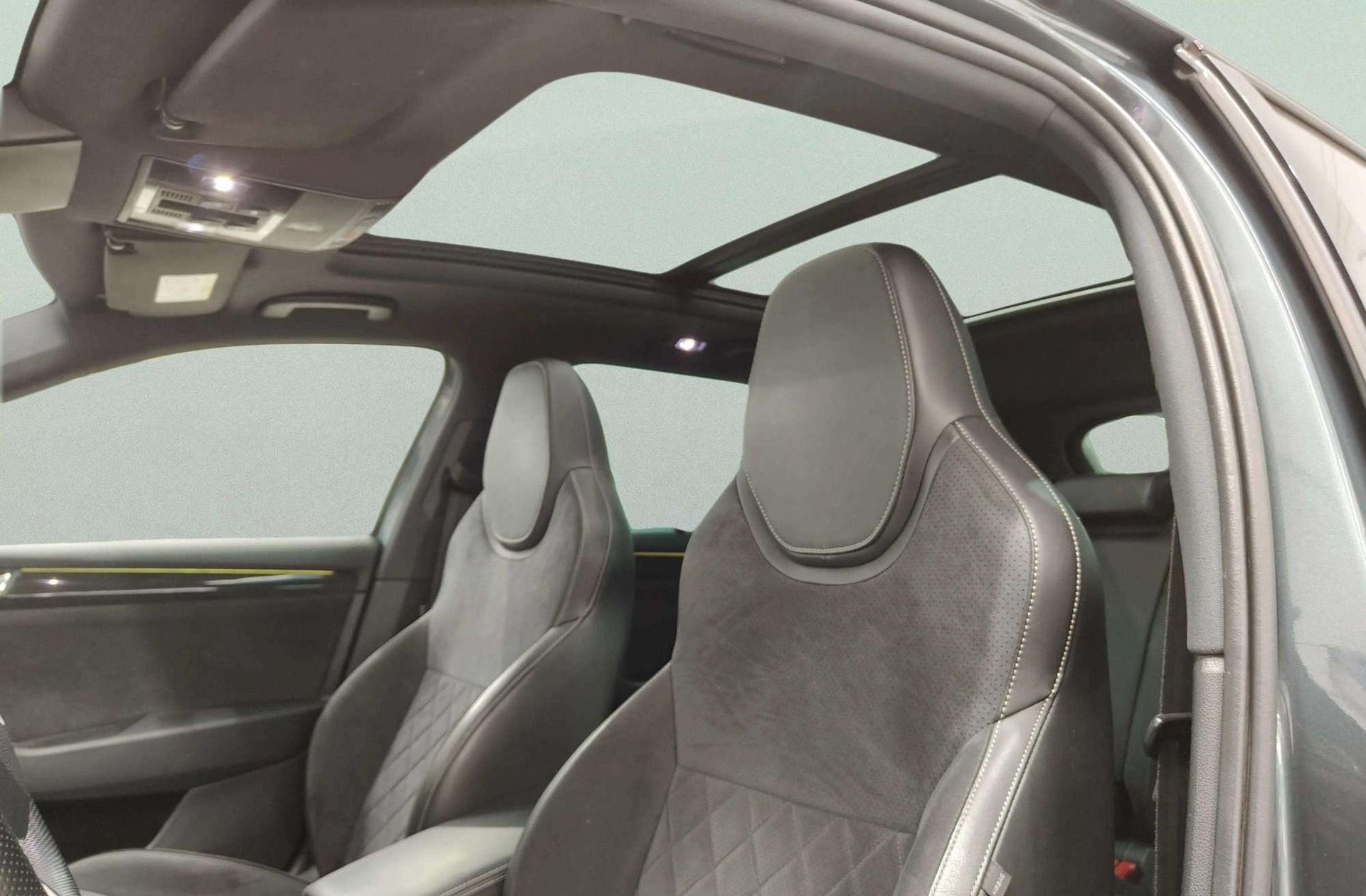 Škoda Superb Combi 2.0 TDI Sport Line DSG - foto 6
