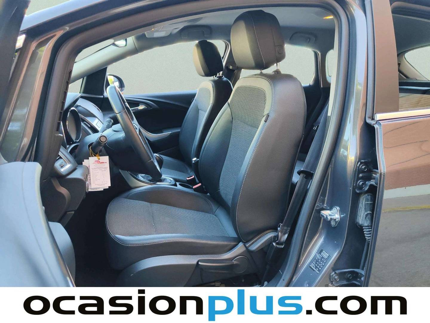 Foto asientos delanteros Opel Astra Opel Astra 1.7 CDTI S&S Excellence (130 CV)