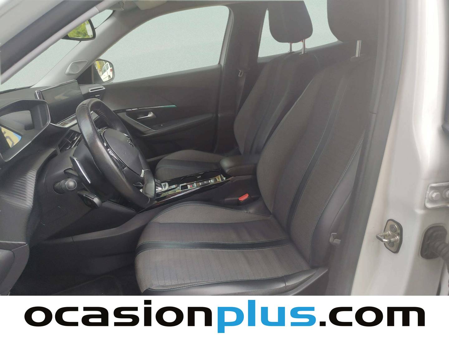 Foto asientos delanteros Peugeot 2008 Peugeot 2008 BlueHDi 130 S&S Allure Pack EAT8 (130 CV)