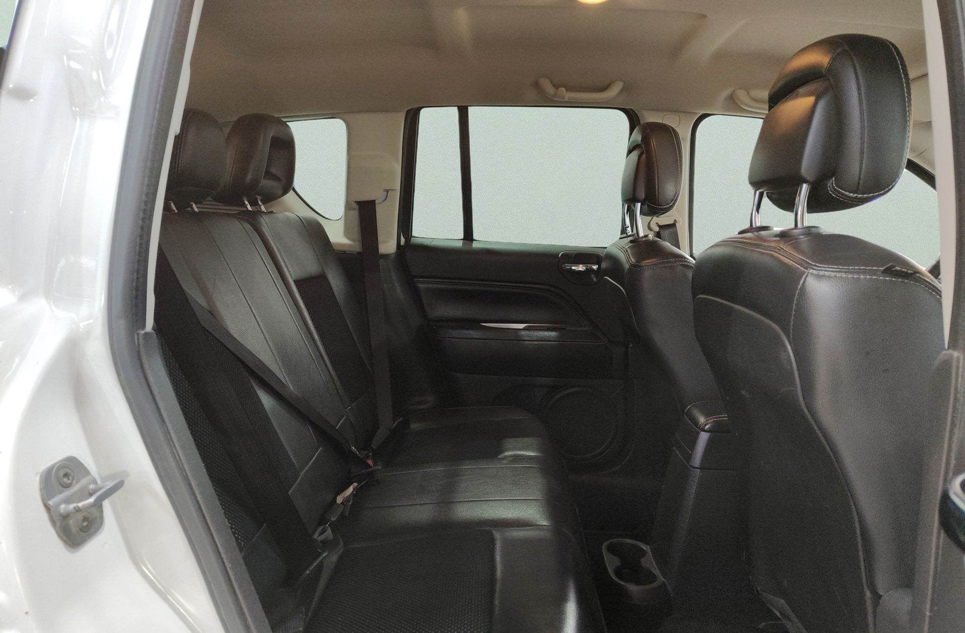 Jeep Compass 2.2 CRD North 4x2 - foto 14