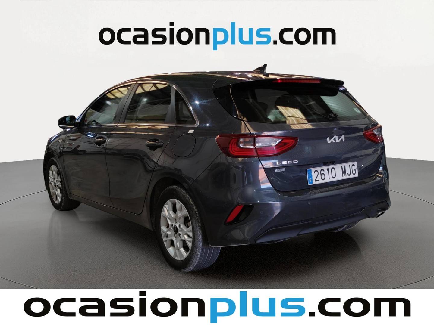 Foto trasera KIA Ceed KIA Ceed 1.6 MHEV iMT Drive (136 CV) izquierda