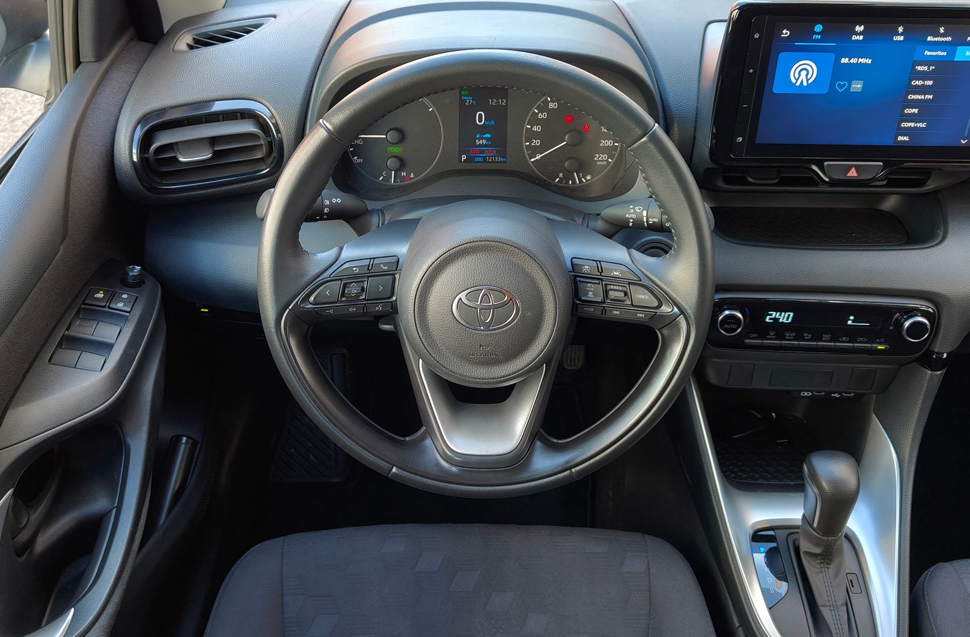 Toyota Yaris 120H Active Plus - foto 21