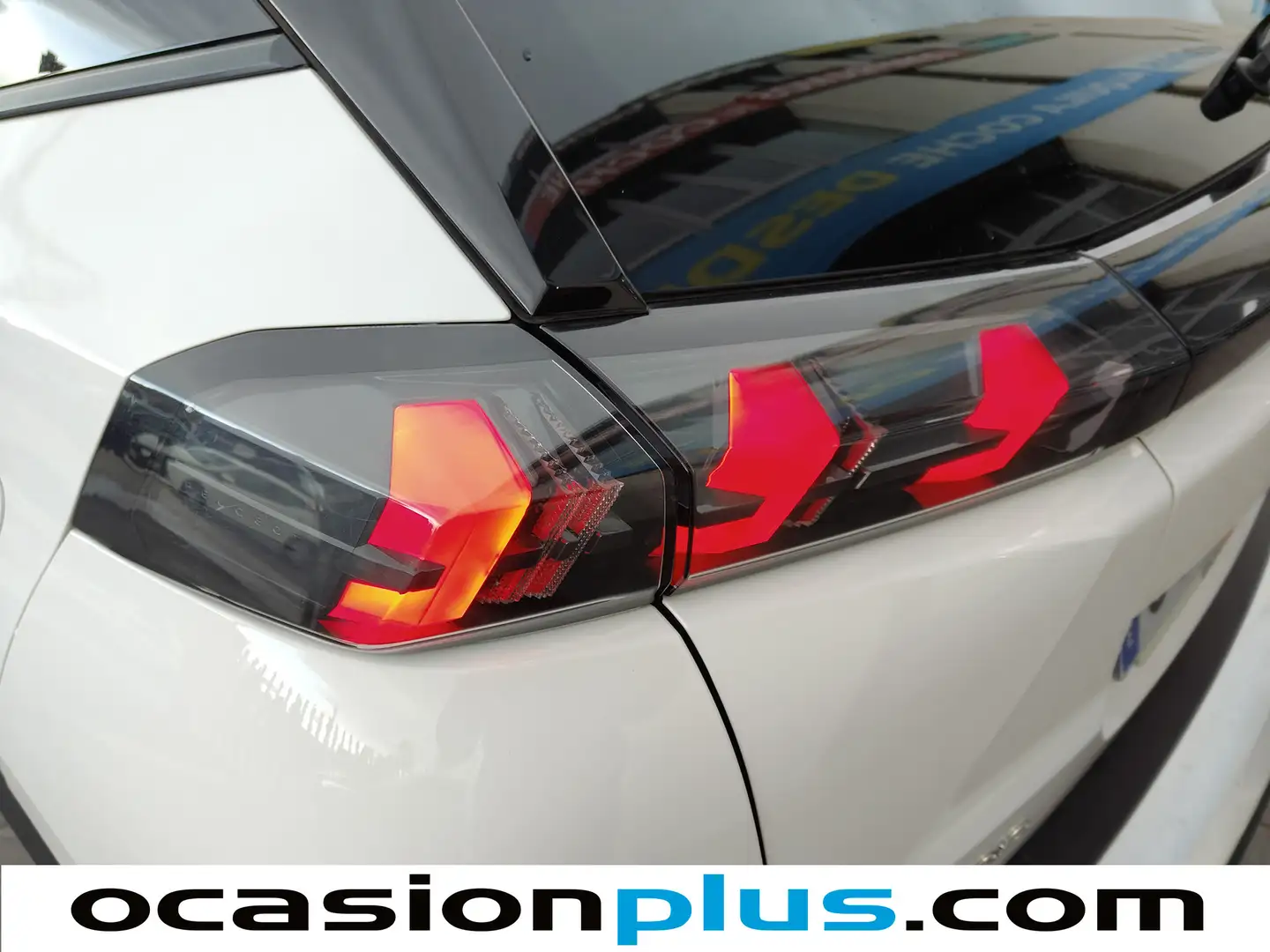 Foto Peugeot 2008 Peugeot 2008 PureTech 130 S&S Allure Pack (130 CV)