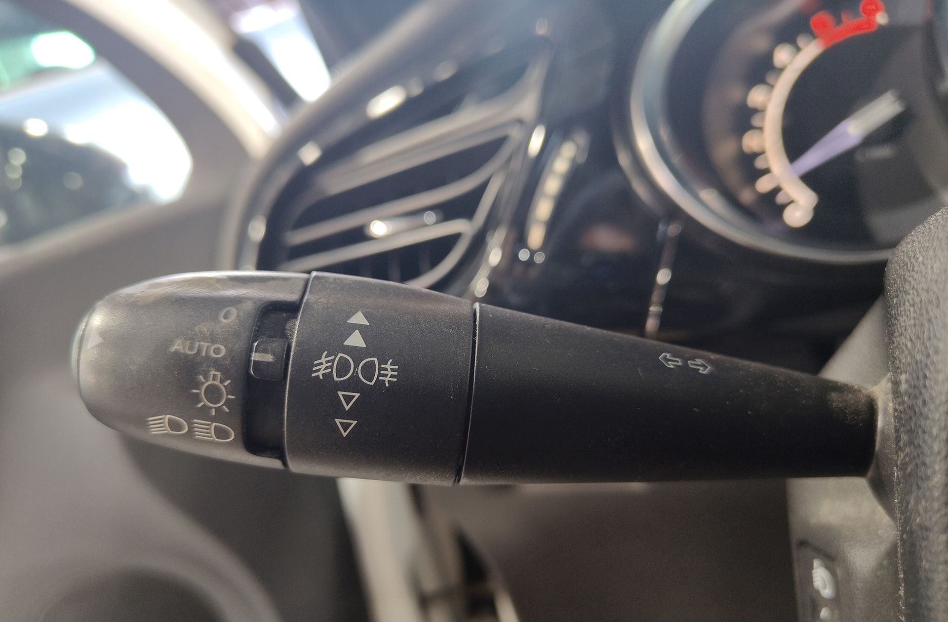 DS DS 3 BlueHDi 100 Style - foto 21