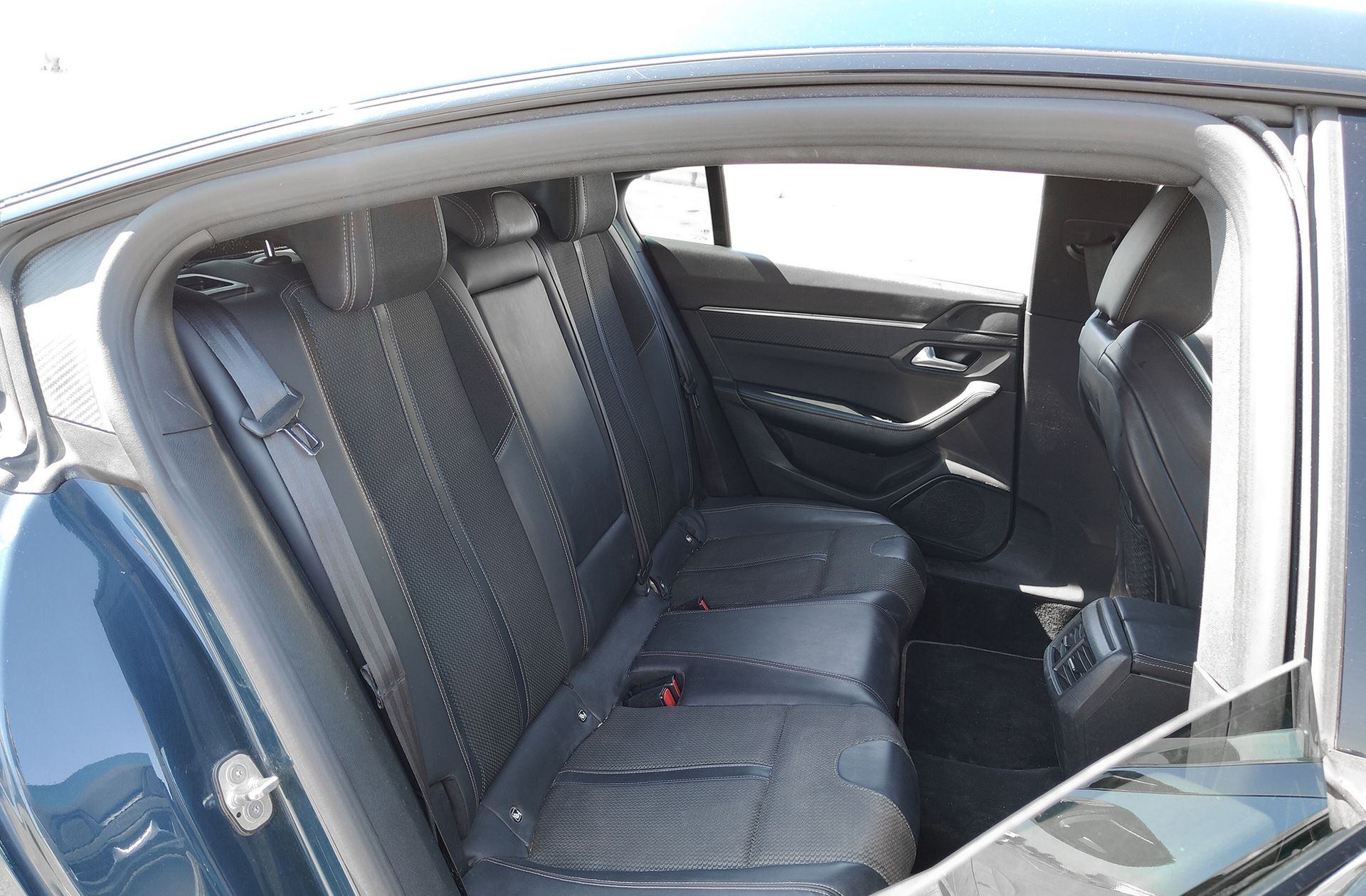 Peugeot 508 PureTech 180 GT Line EAT8 - foto 19