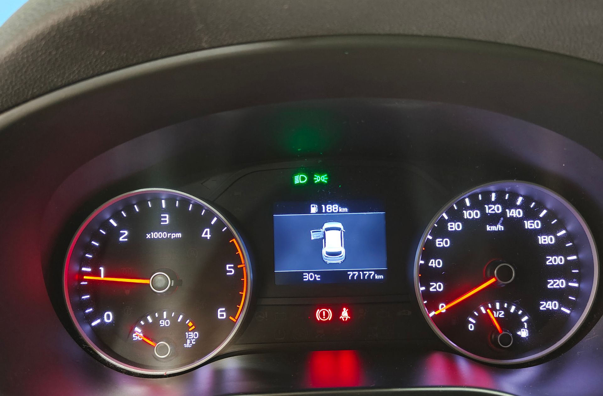 Kia Sportage 1.6 MHEV Concept 4x2 - foto 23