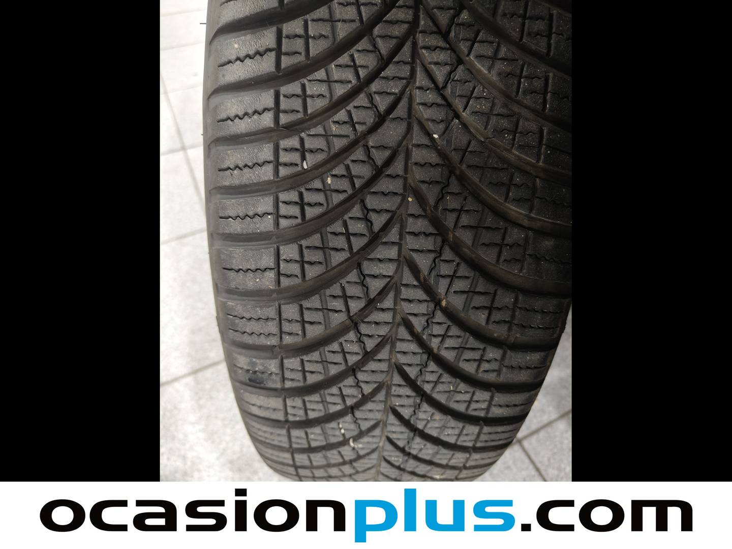 Foto Peugeot 2008 Peugeot 2008 Allure Hybrid eDCS6  (136 CV)