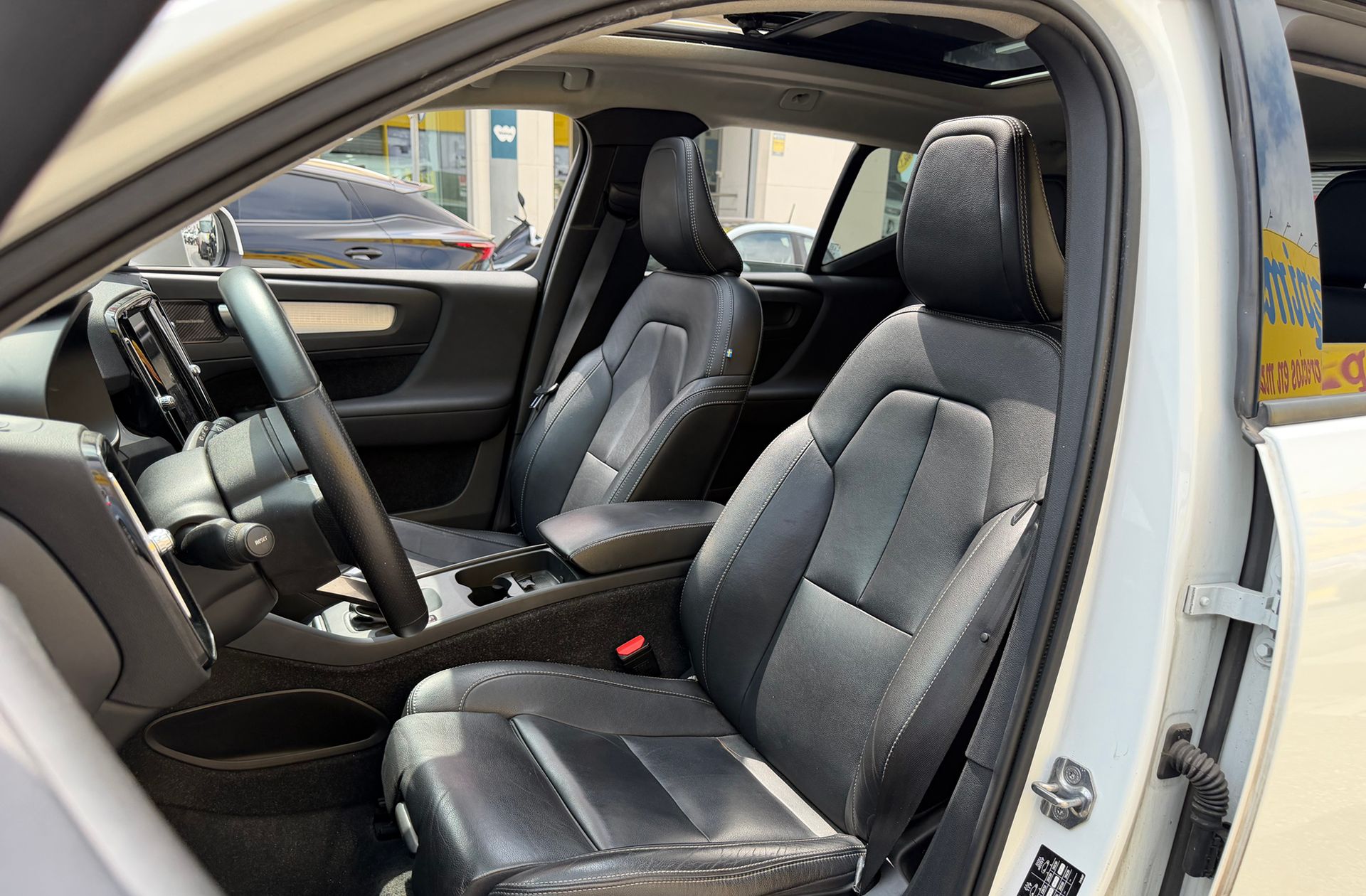 Volvo XC40 D3 Momentum - foto 10