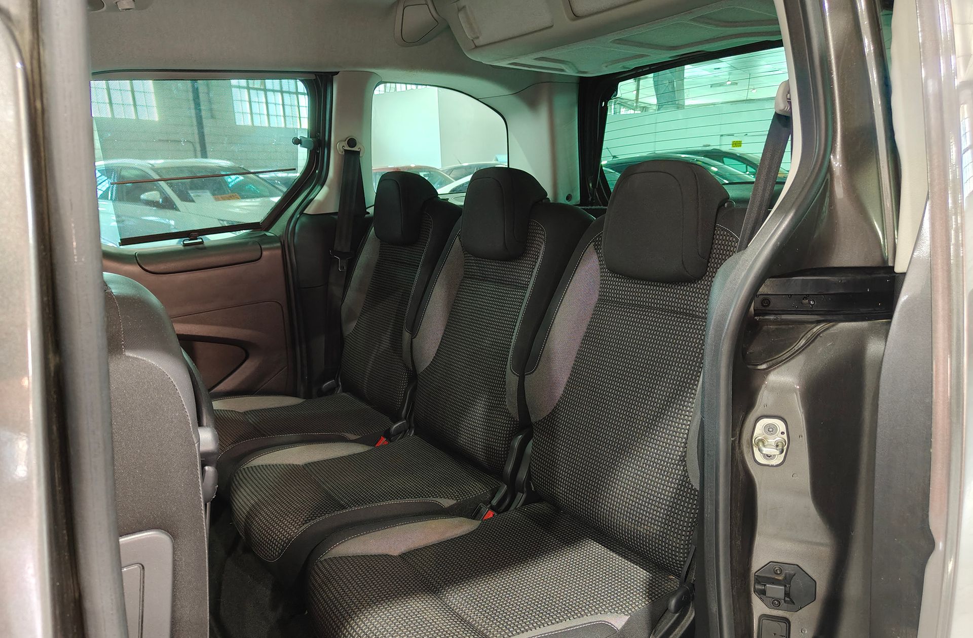 Peugeot Partner Tepee BlueHDi 120 Outdoor - foto 10